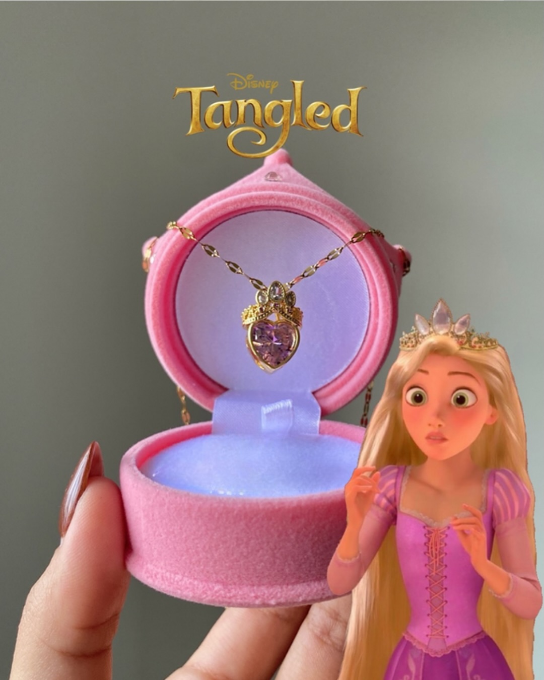 Miniatura 2 de Collar Rapunzel + Caja Corona