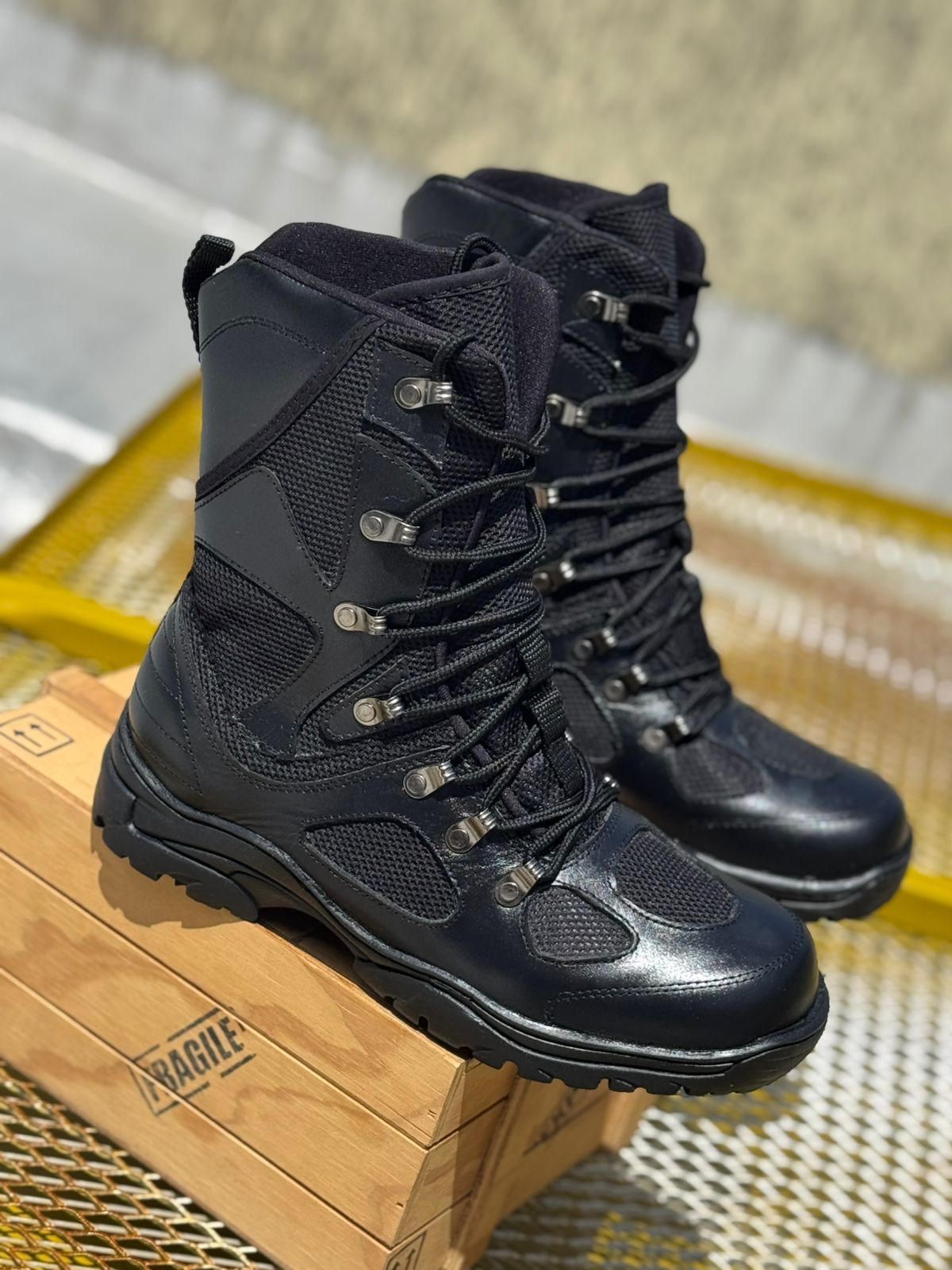 BOTA MILITAR