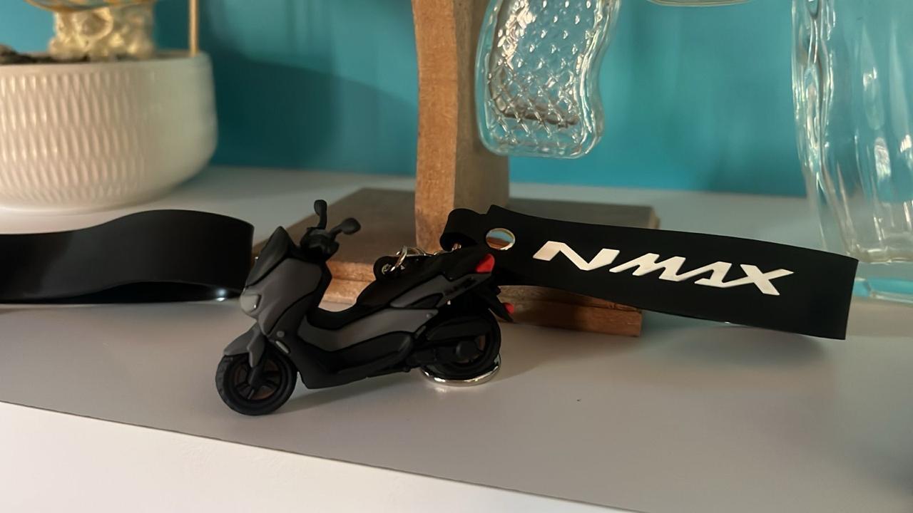 Vista 7 de LLAVERO MOTO NMAX EN 3D - COLOR: NEGRO