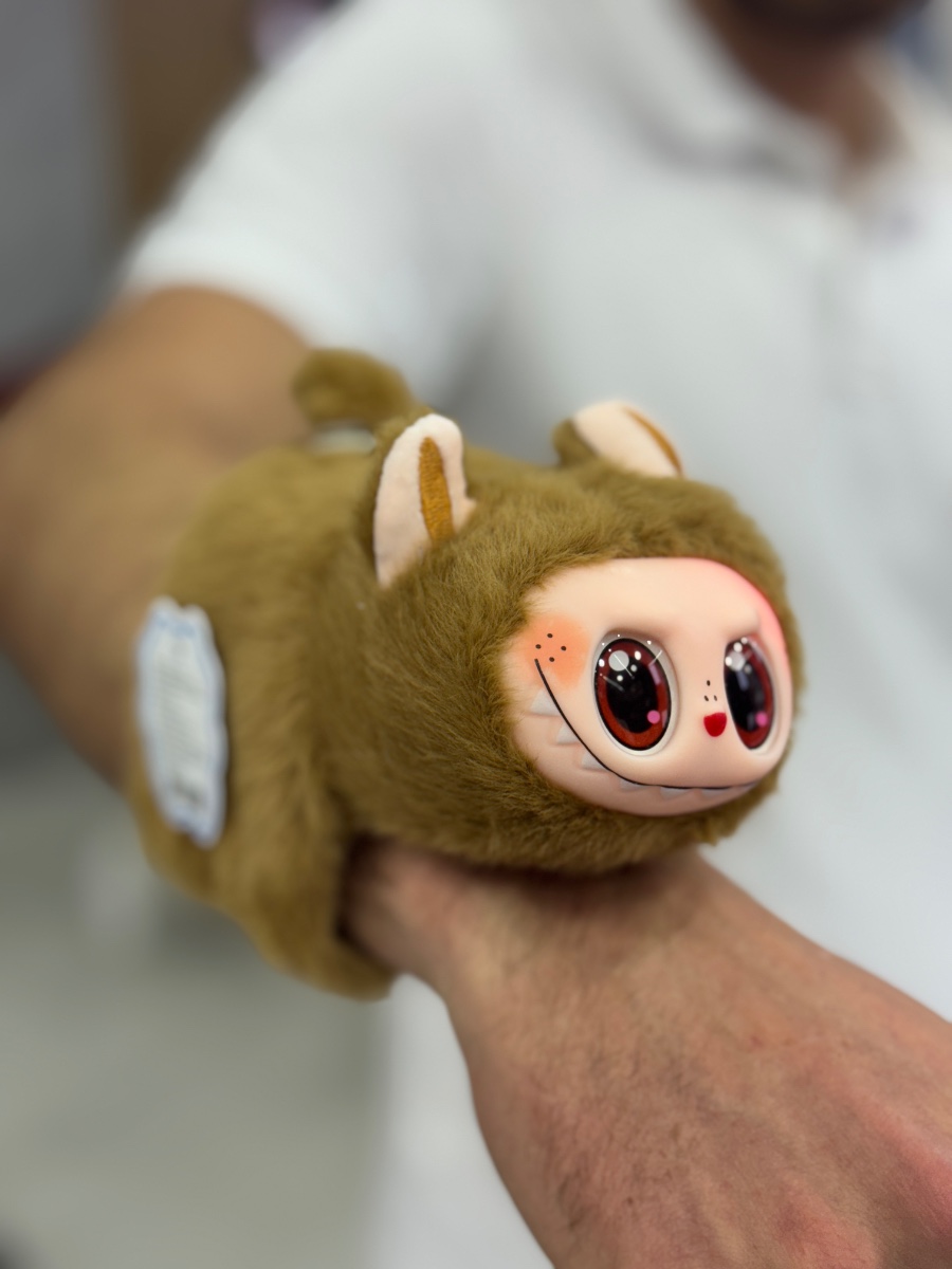 VA Peluche Labubu Muñeca