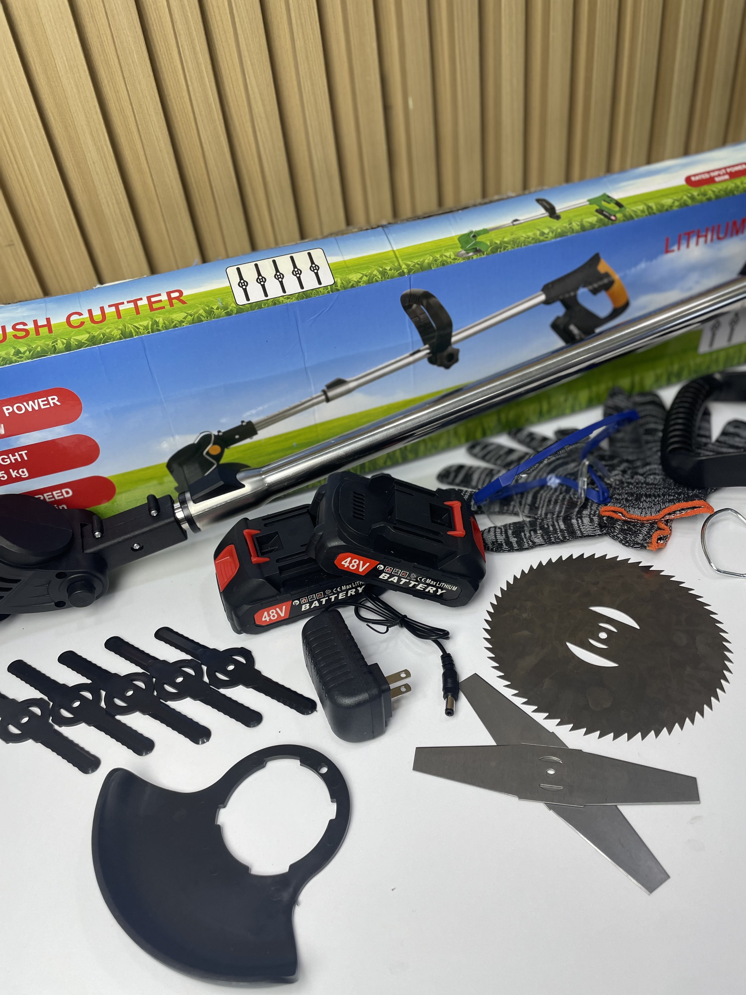 Miniatura 6 de Guadaña Doble Bateria Con Accesorios