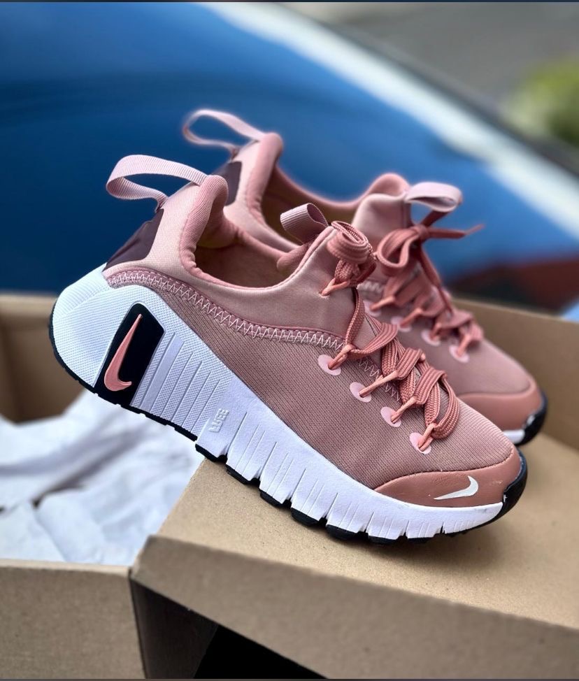 NIKE FREE METCON 6