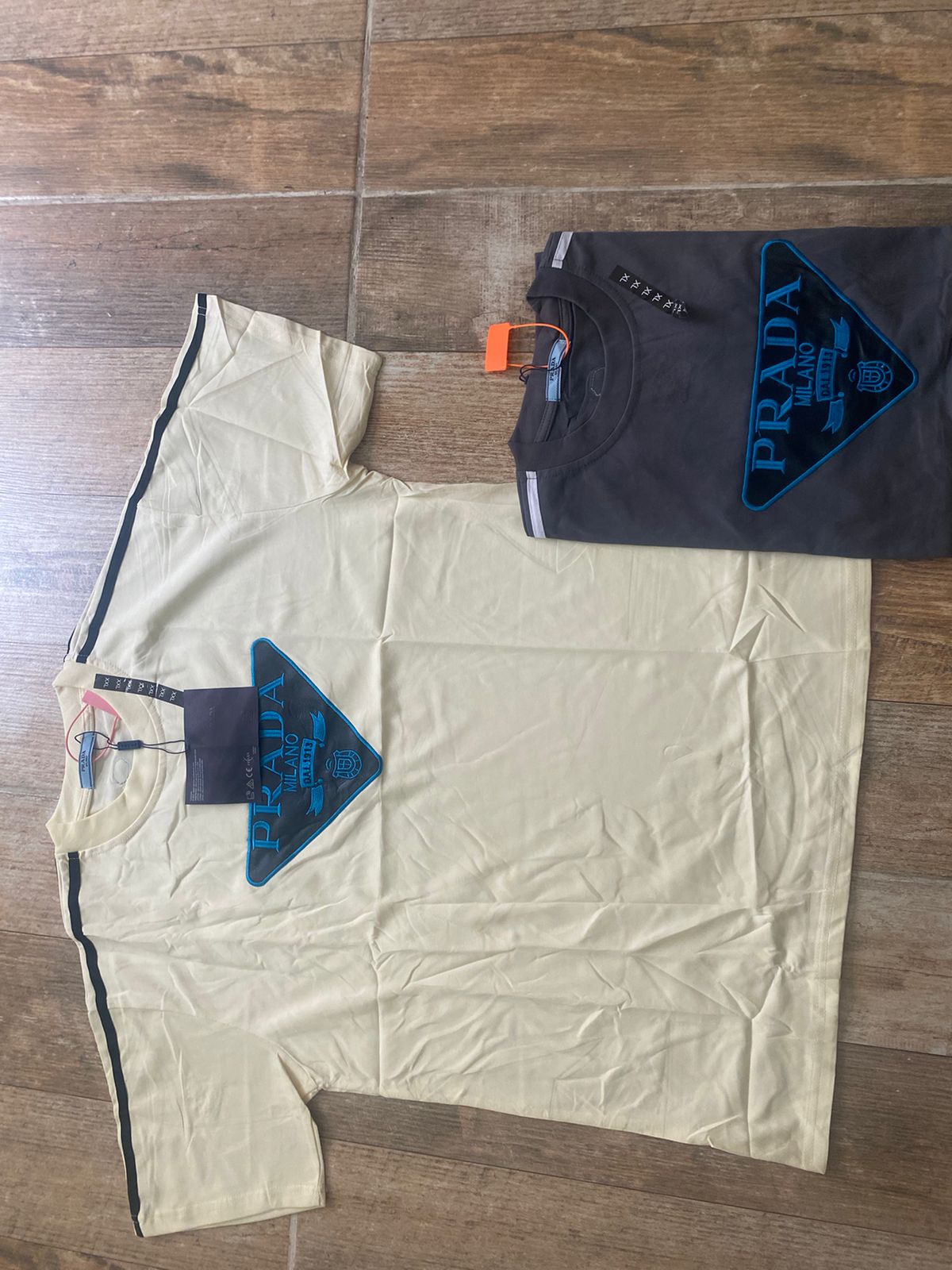 CAMISAS IMPORTADA 1.1 PRADA REF: 01