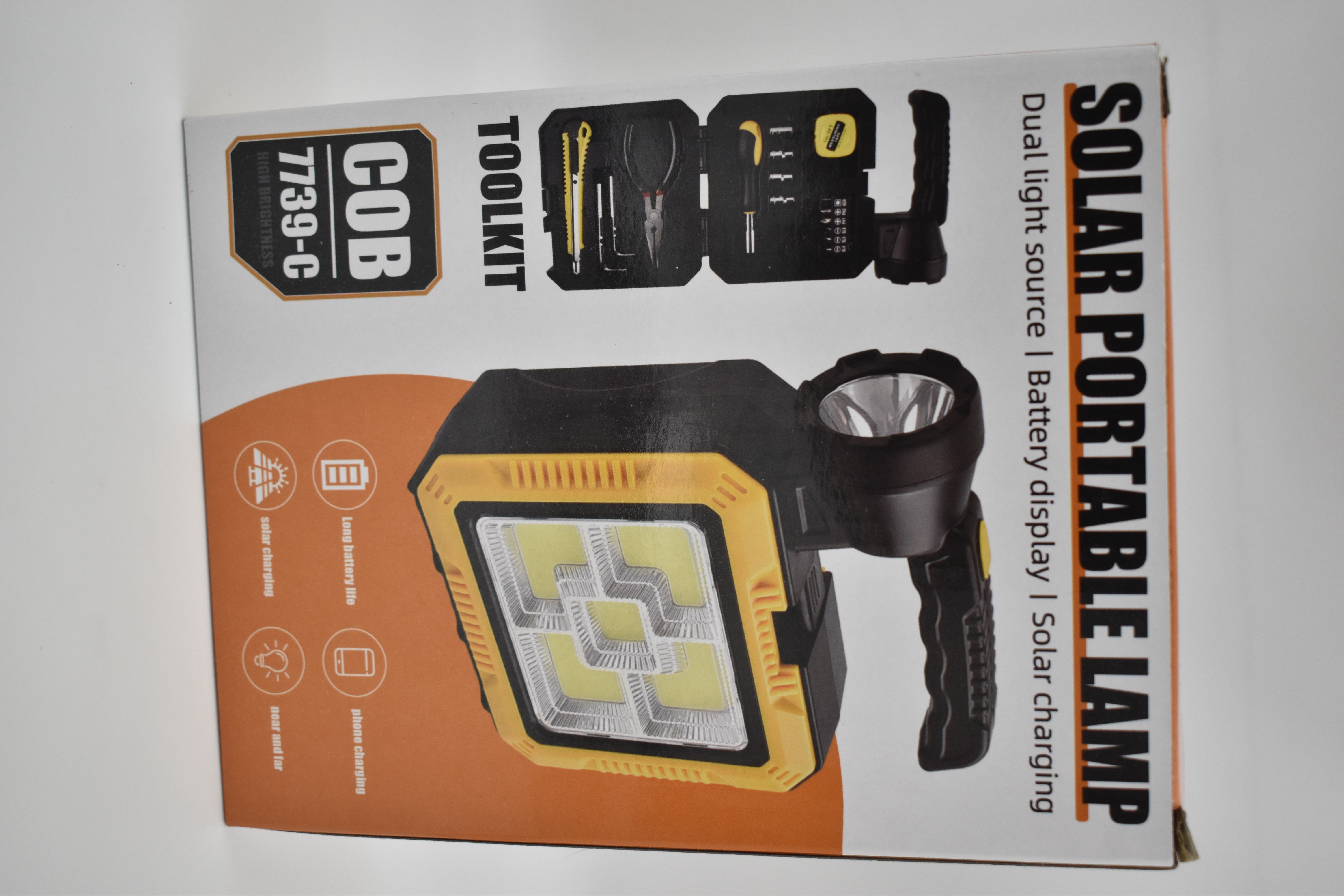 Linterna con set de Herramienta