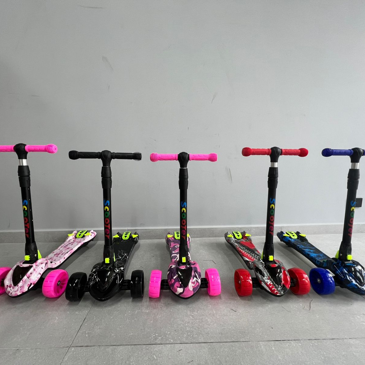 Scooter Infantil Con Luces Led