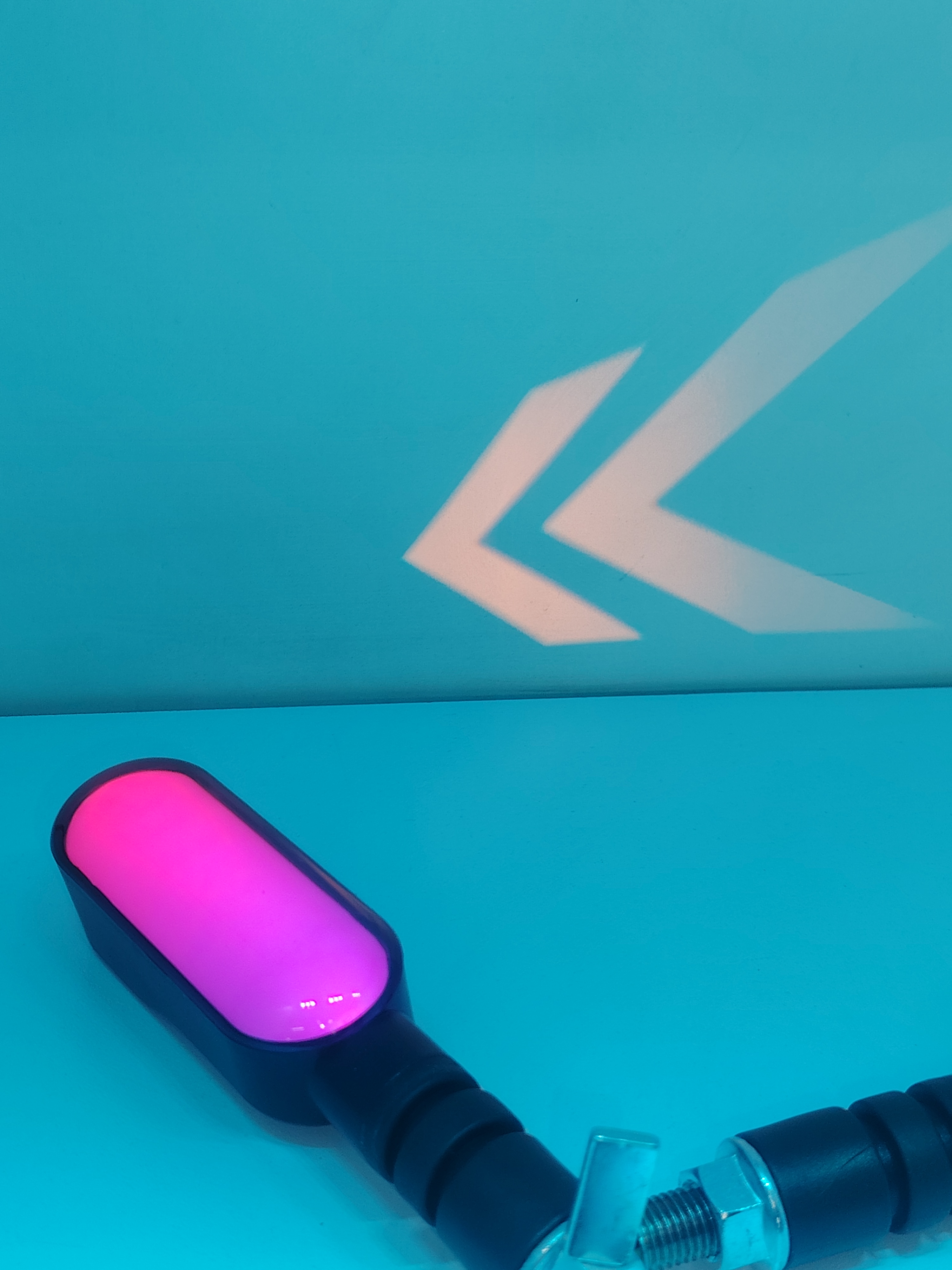 Miniatura 4 de PAR DE DIRECCIONALES RGB (TUM-10)