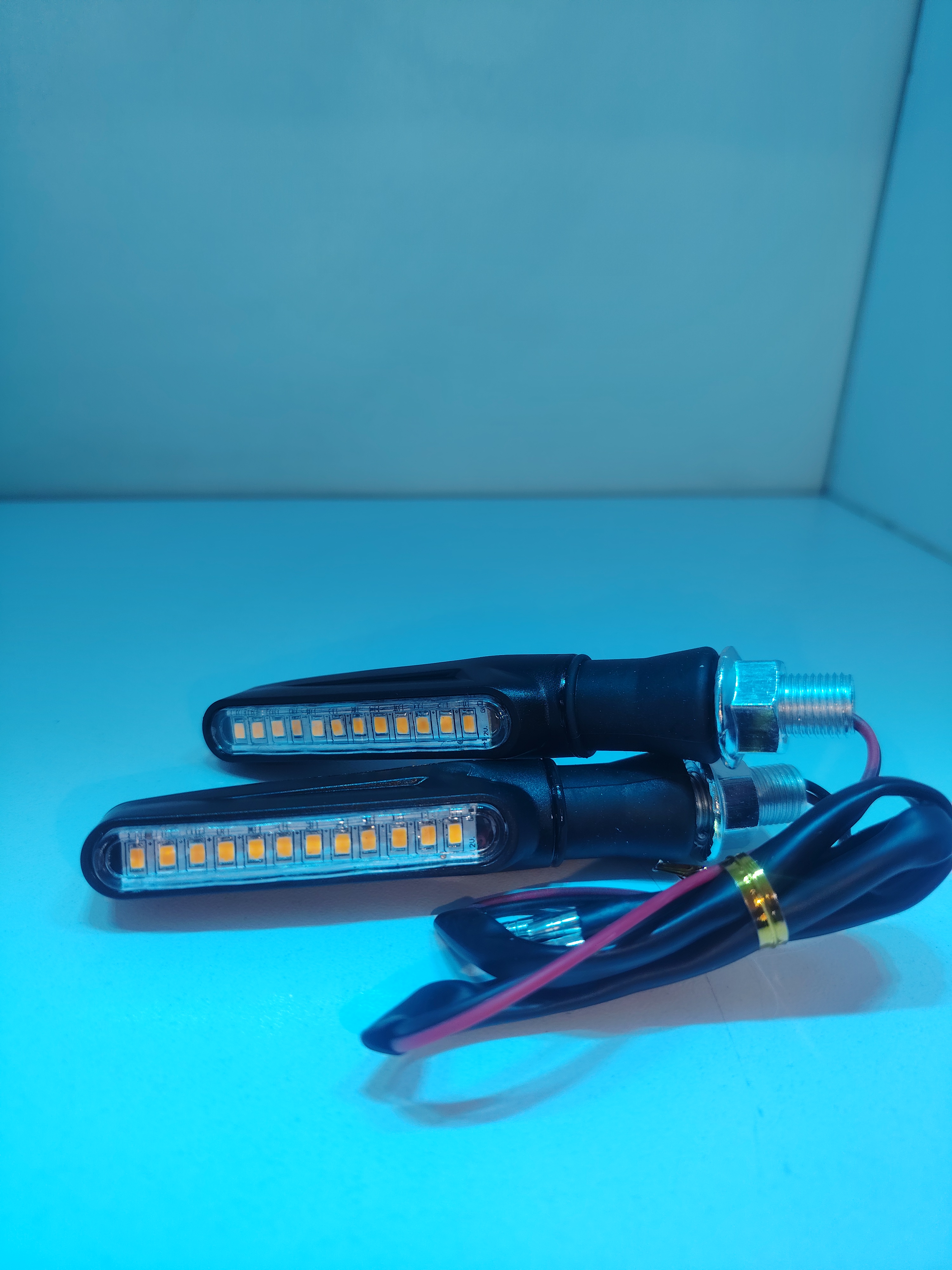 PAR DE DIRECCIONALES (TUM-12)