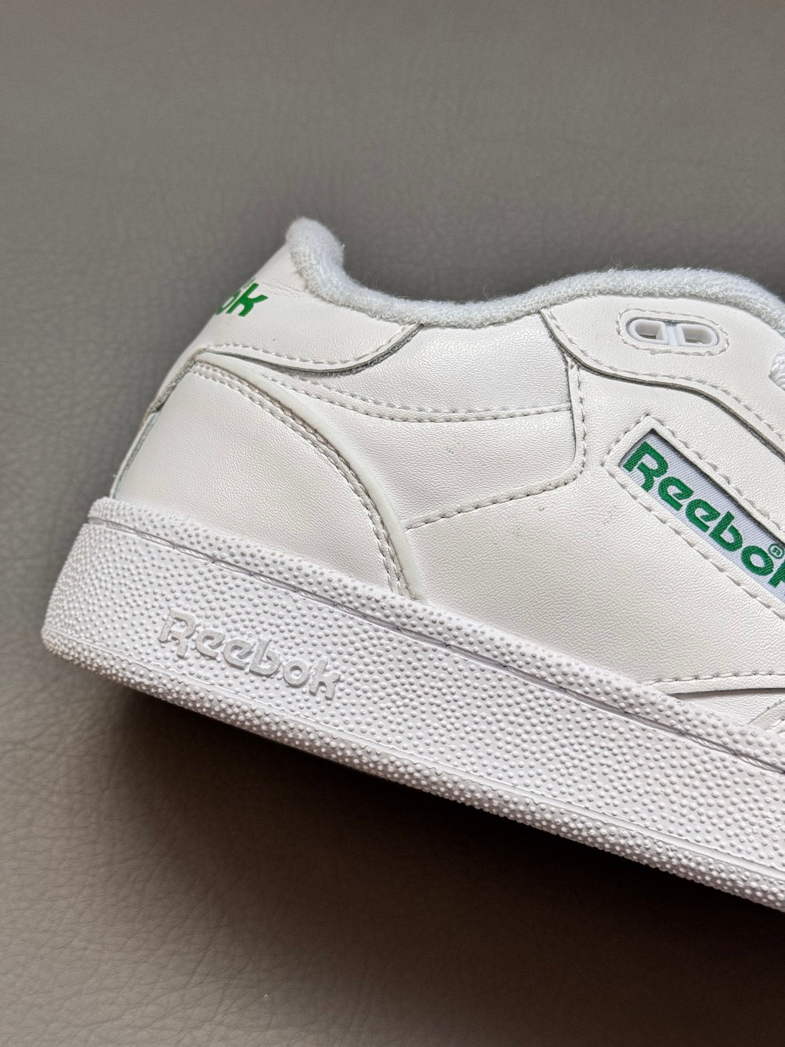 Vista 2 de Tenis Reebok X Beams Importado - COLOR: BLANCO, TALLA: 36