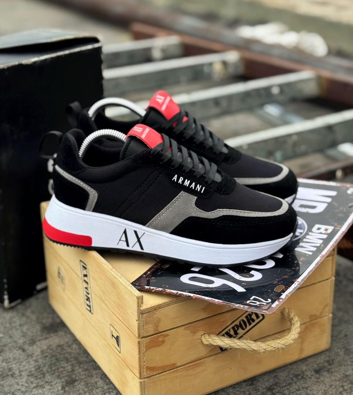 Vista 6 de Tenis AR011 + Pantuflas Balenci - color: NEGRO ROJO, TALLA: 42