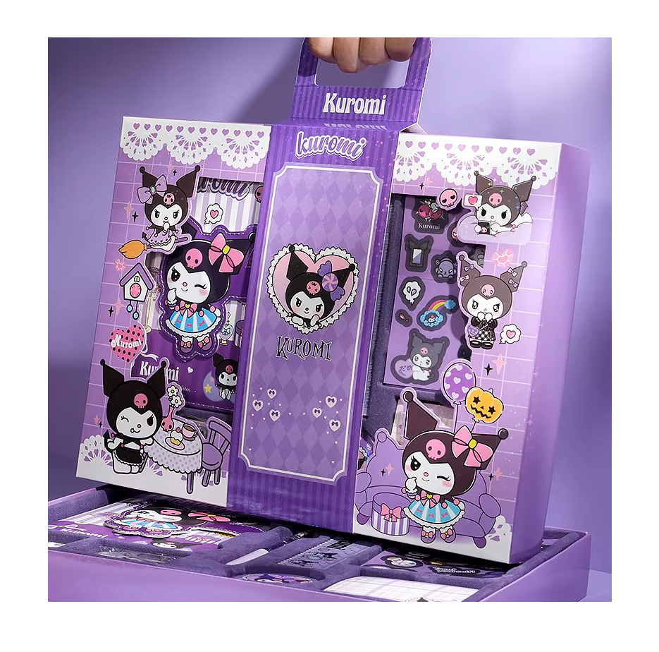 CAJA DE MAQUILLAJE KUROMI + ESMALTE