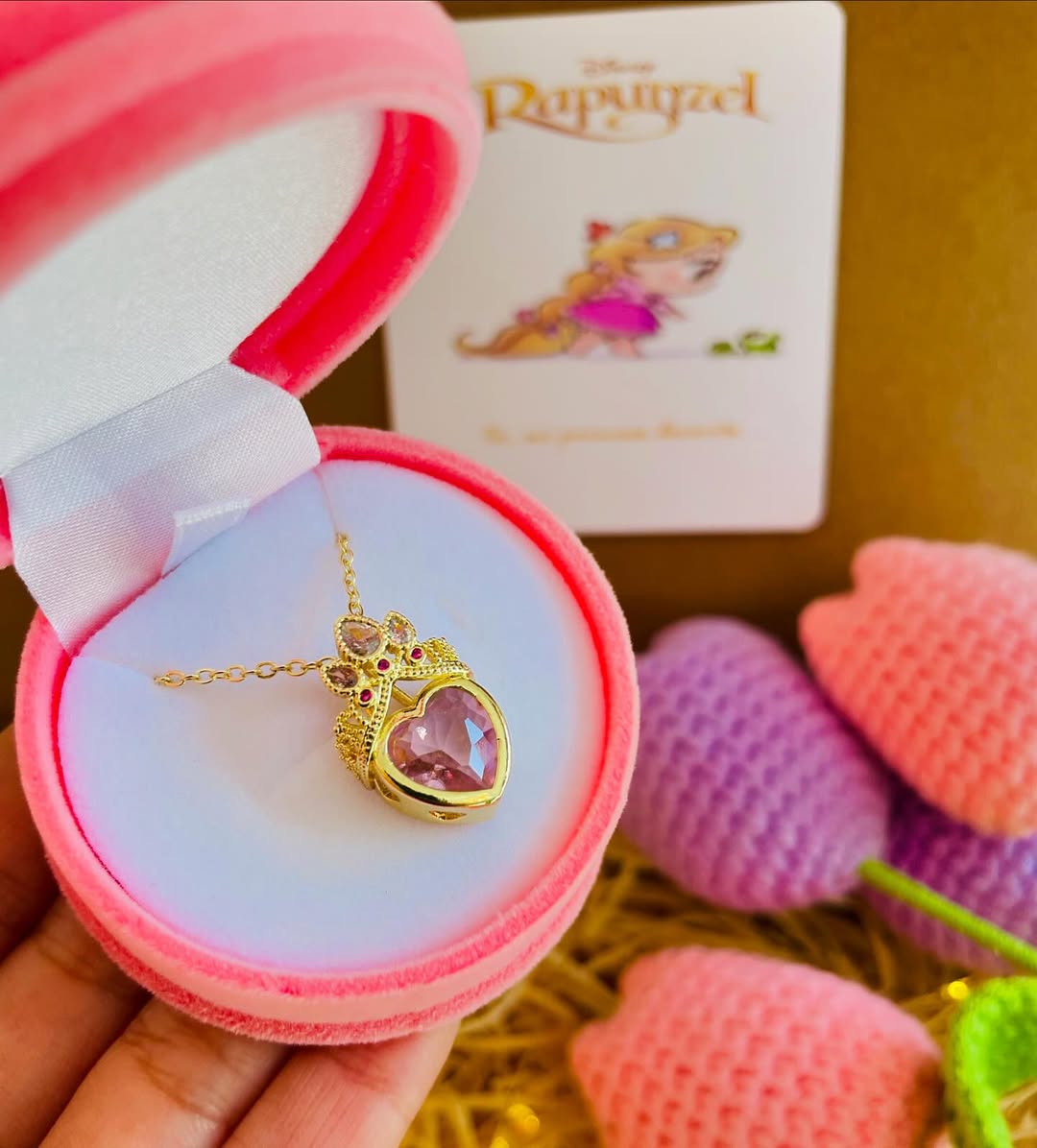 Collar Rapunzel + Caja Corona + TARJE