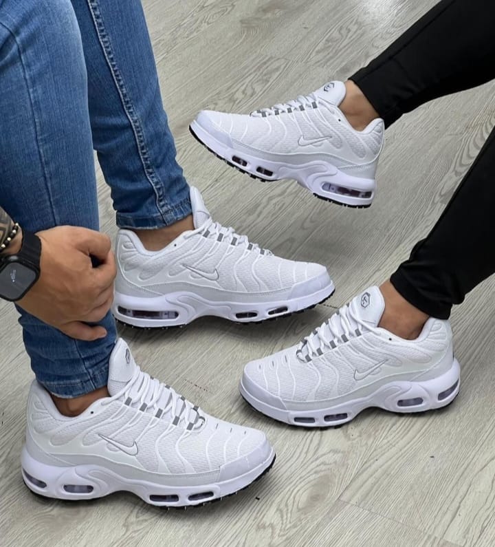 Bellos NIke Tn Blancos - Vista 1
