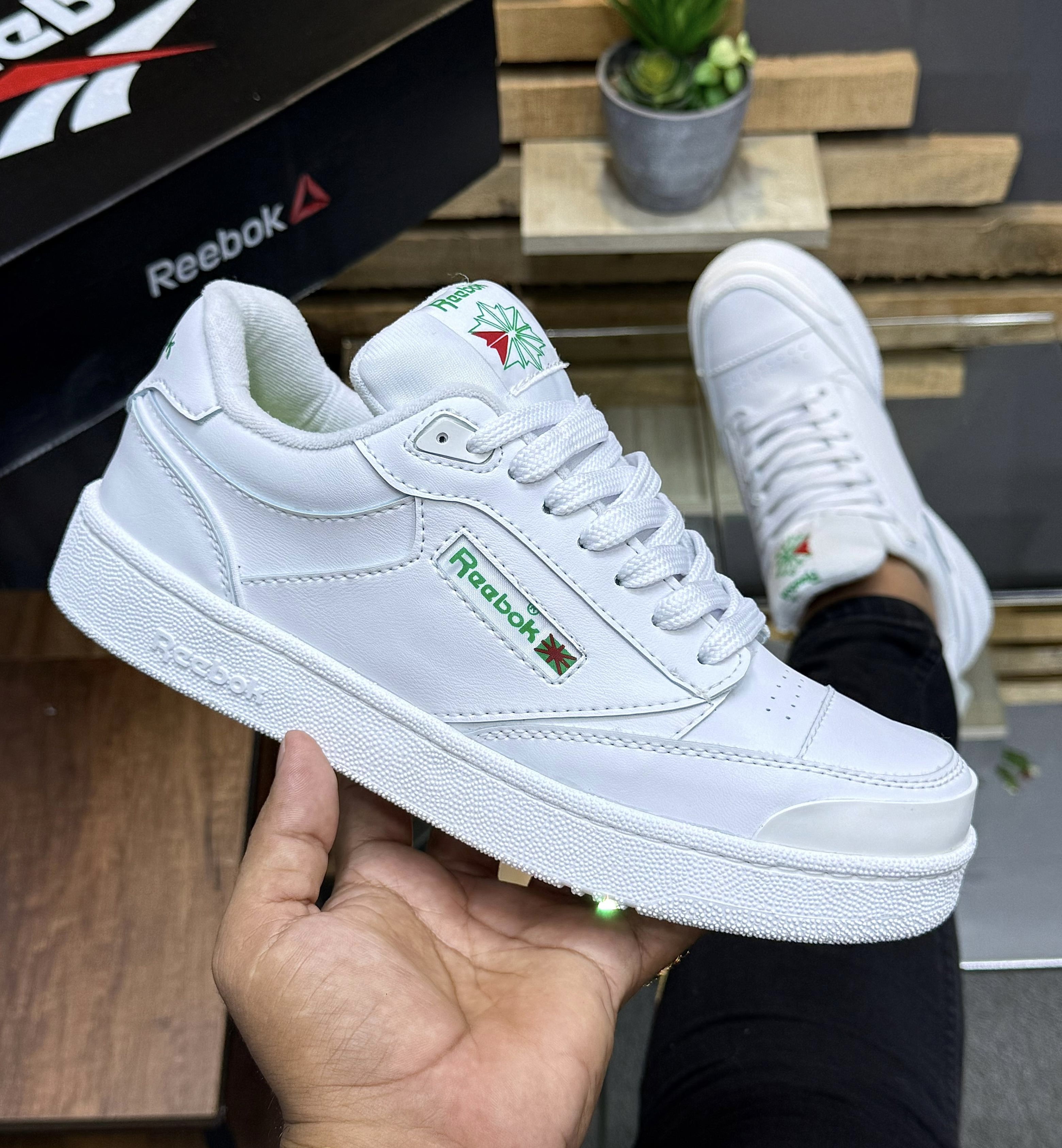 REBOOK COLEGIAL - Vista 1