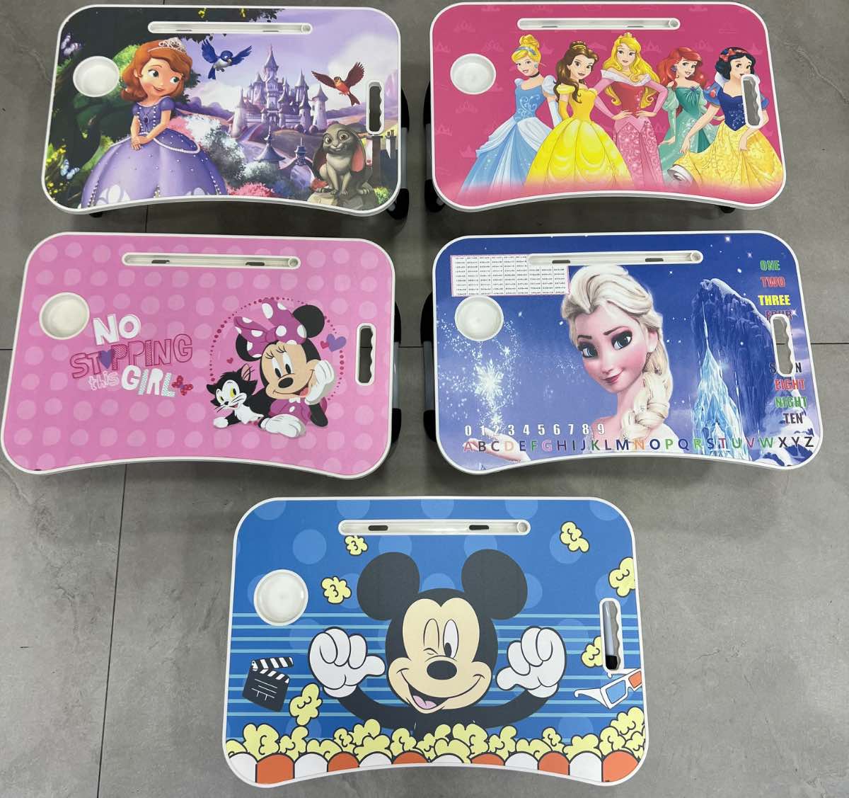 MESA PORTÁTIL CON DISEÑO NOTEBOOK - Vista 1