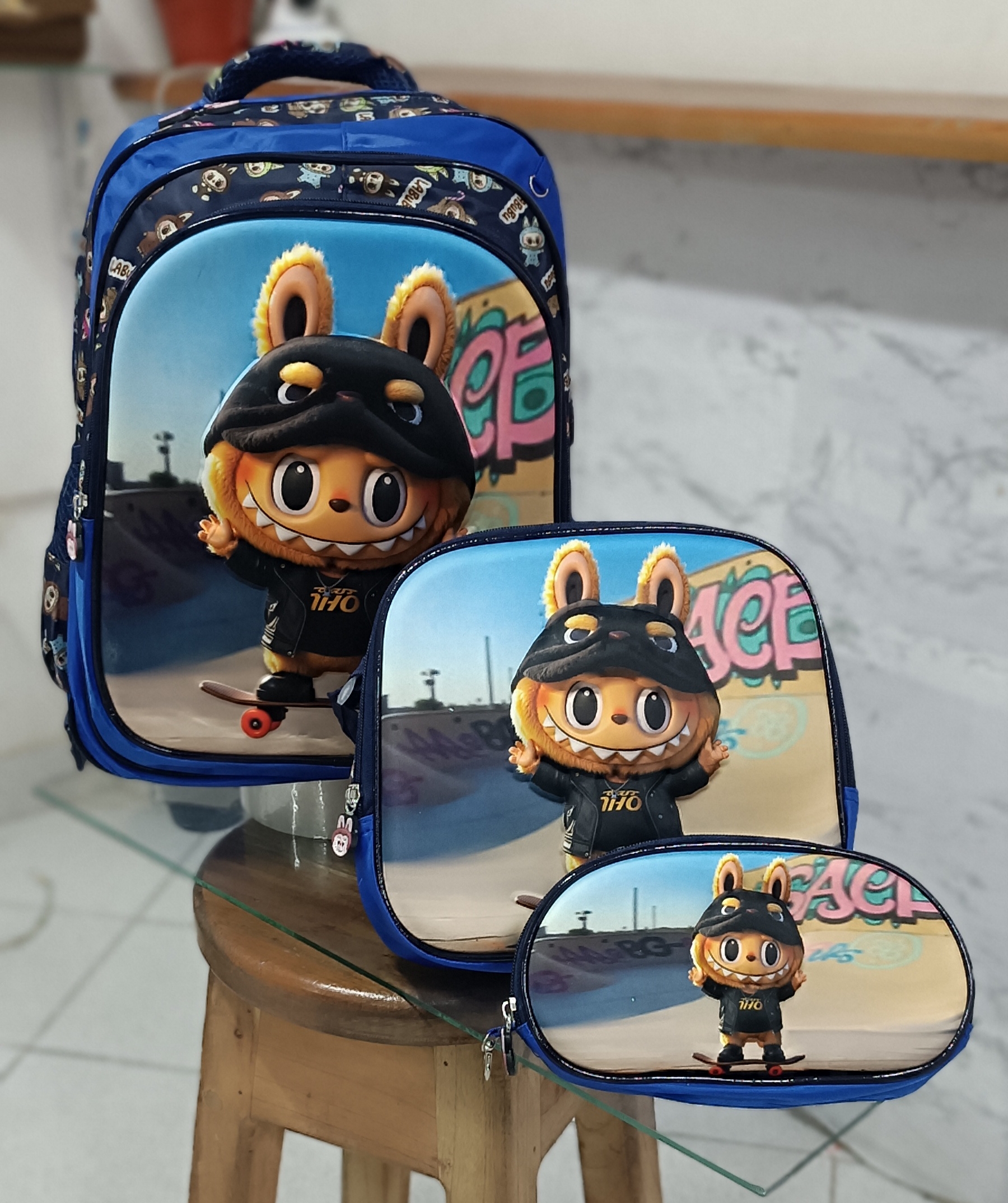 Tríos o combos escolares grandes - Vista 1