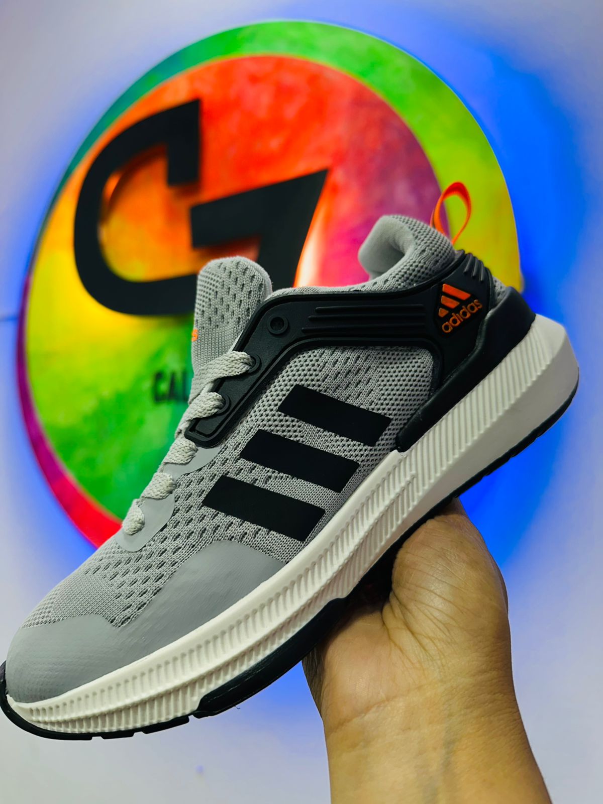 ADIDAS ULTRABOOST LIGTH GRIS / NEGRO - Vista 1