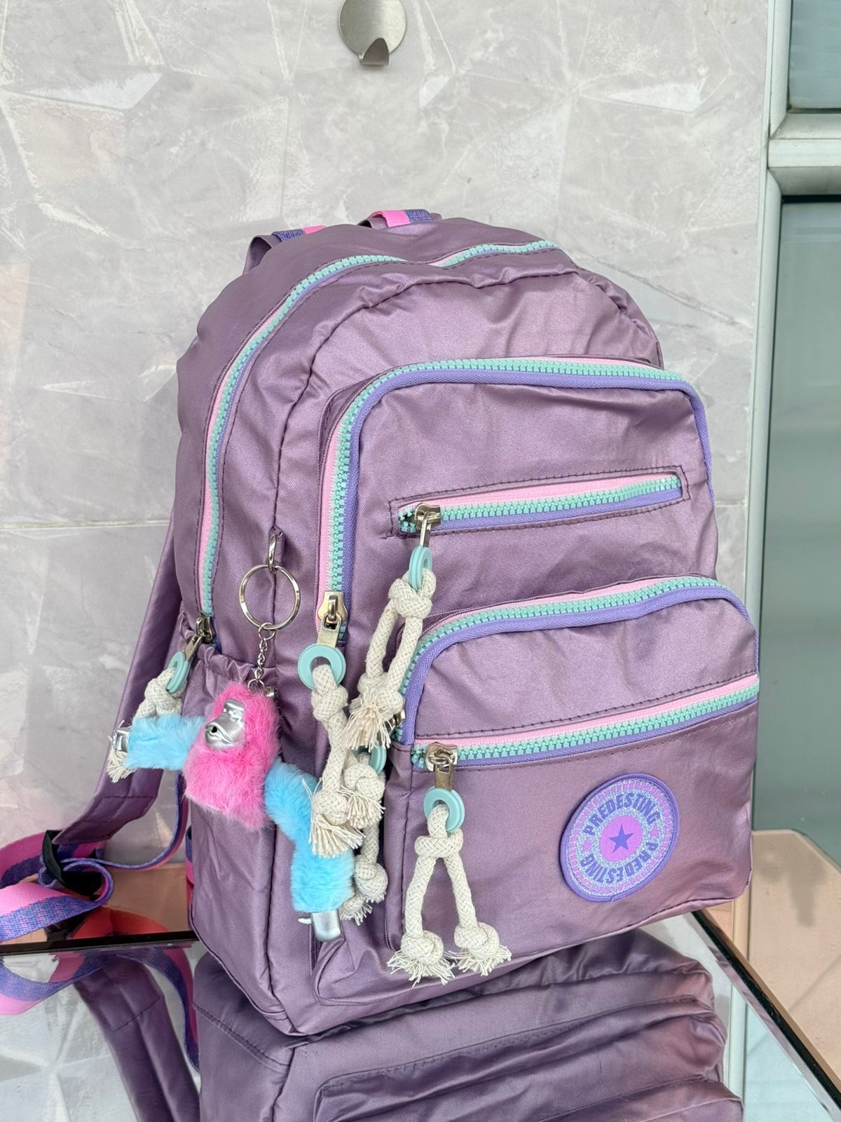 MORRAL ESCOLAR METALIZADO BRILLO,COLOR Y - Vista 1