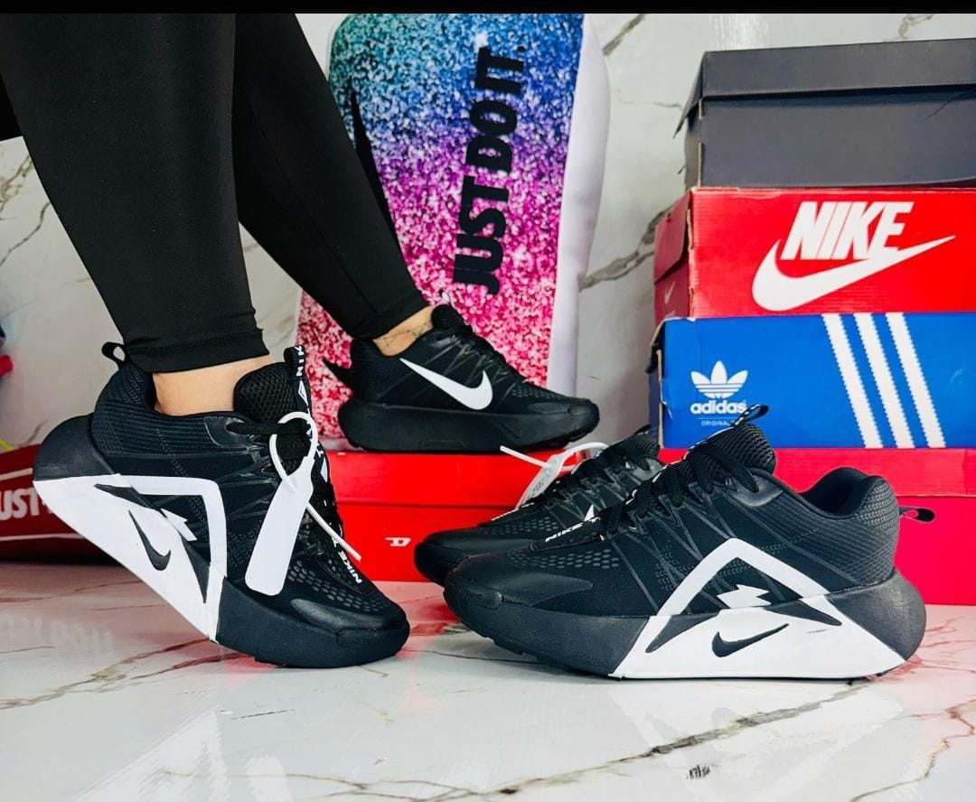 CALZADO NIKE ATC TENIS - Vista 1