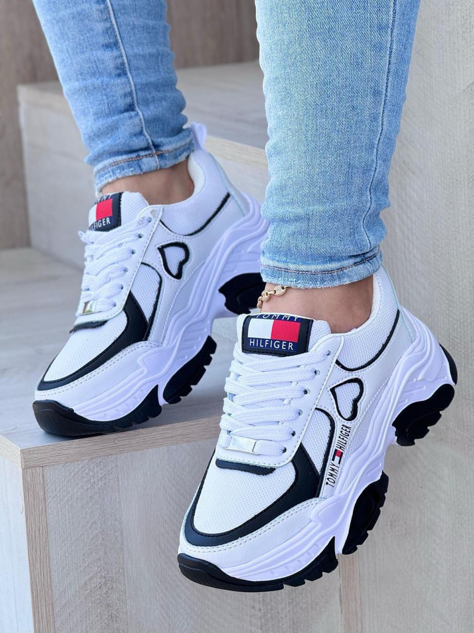 TOMMY CORAZON - Vista 1