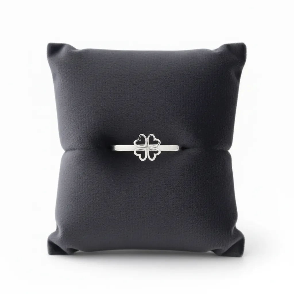 Anillo Trébol Corazones - Vista 1