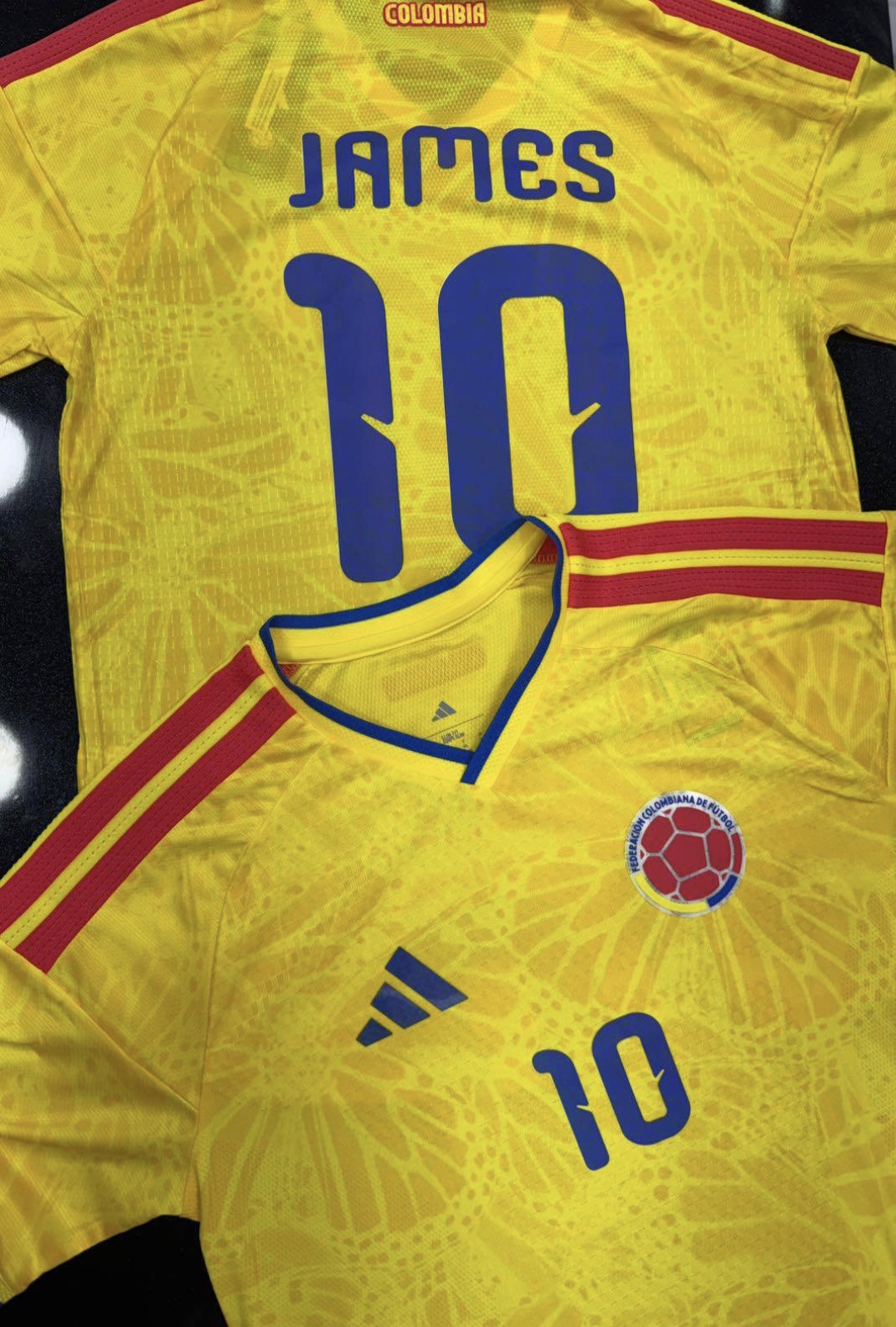 CAMISETA COLOMBIA ADIDAS DORSAL Y CAJA - Vista 1