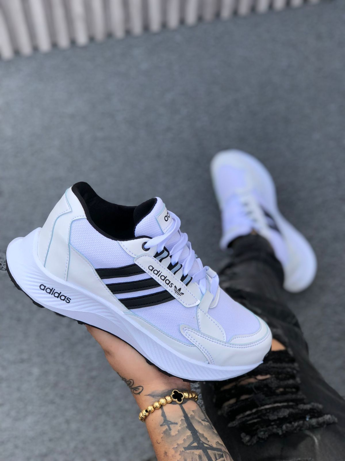 Tenis Adidas Clásico Unisex - Vista 1