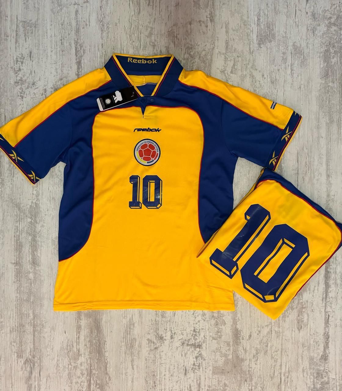 COLOMBIA 2001 RETRO HOMBRE Y DAMA - Vista 1