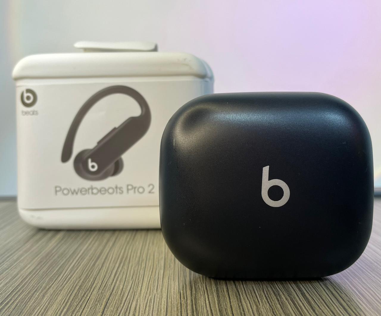 Vista 2 de AUDIFONOS BLUETOOTH POWERBEOTS PRO 2 COLOR DE AUDIFONO