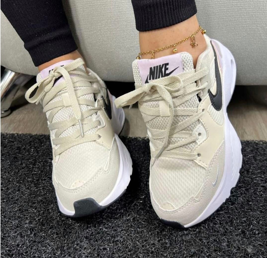 Tenis Nike Valvula Mt Beige Negro