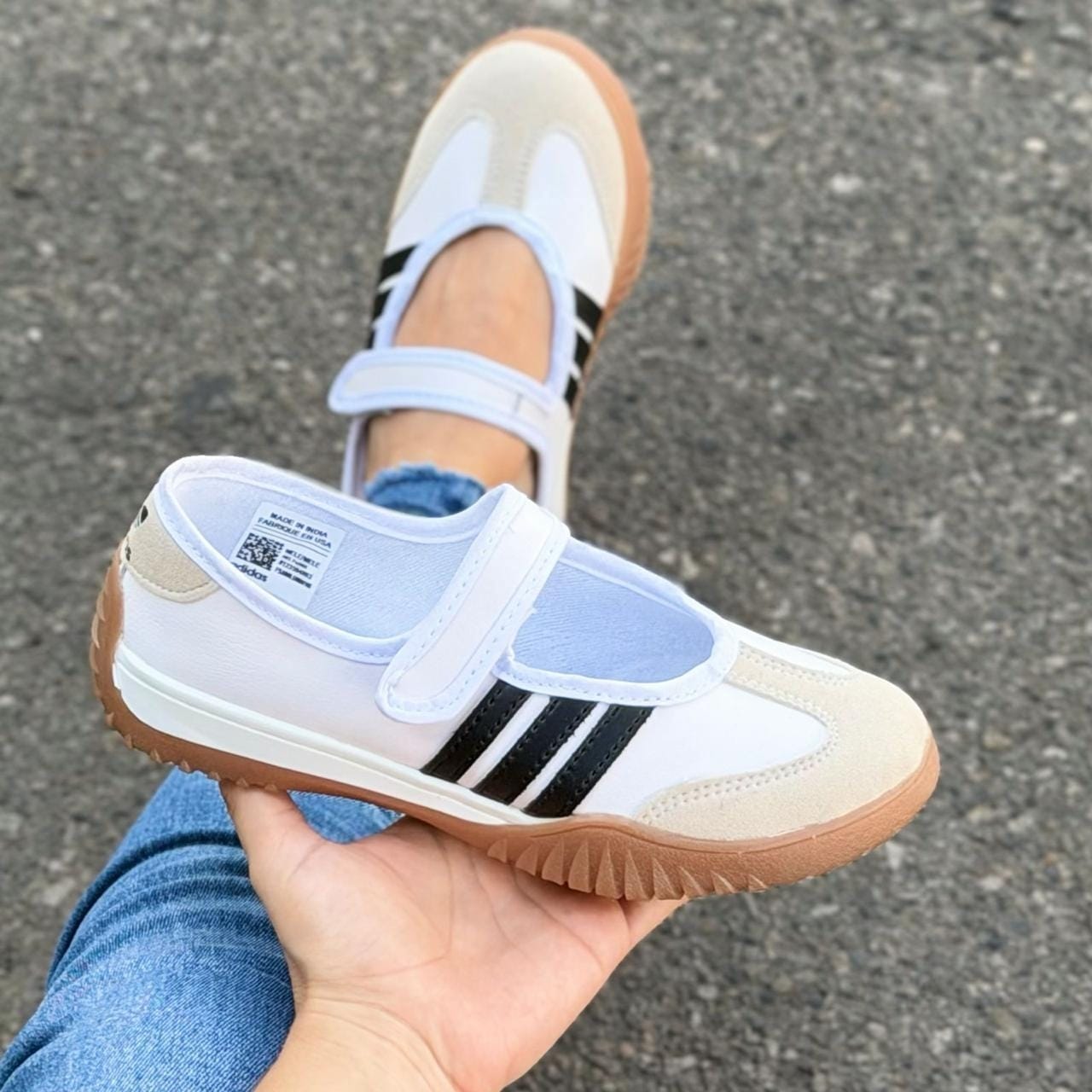 Baleta Adidas Cierre Mágico Blanco Negro