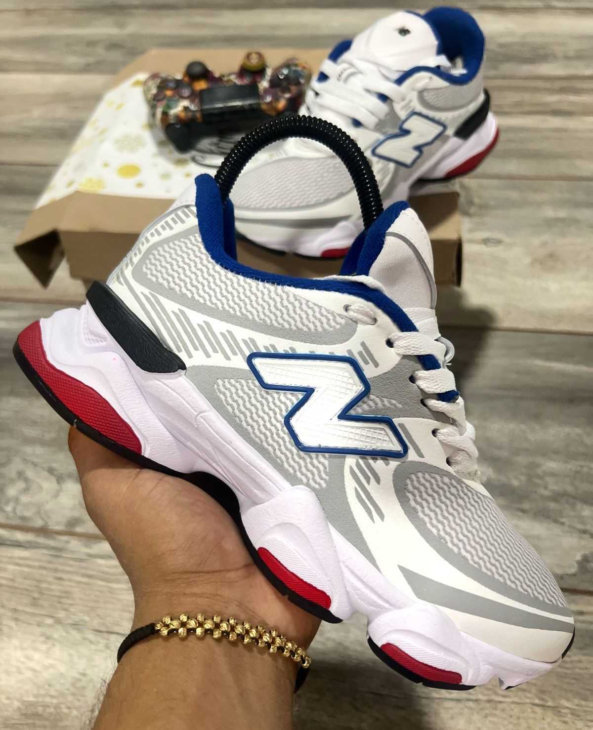 NEW BALANCE 2000 AMC Blanco Taco Rojo