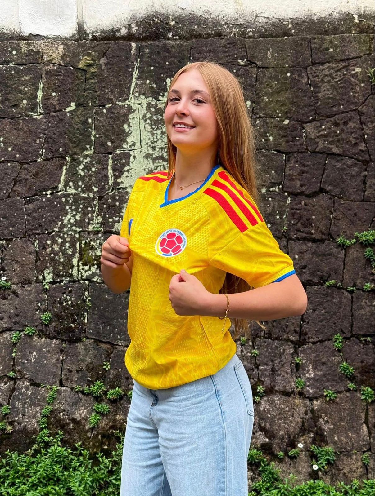 Camiseta Colombia Amarilla Mujer 2026 - Vista 1