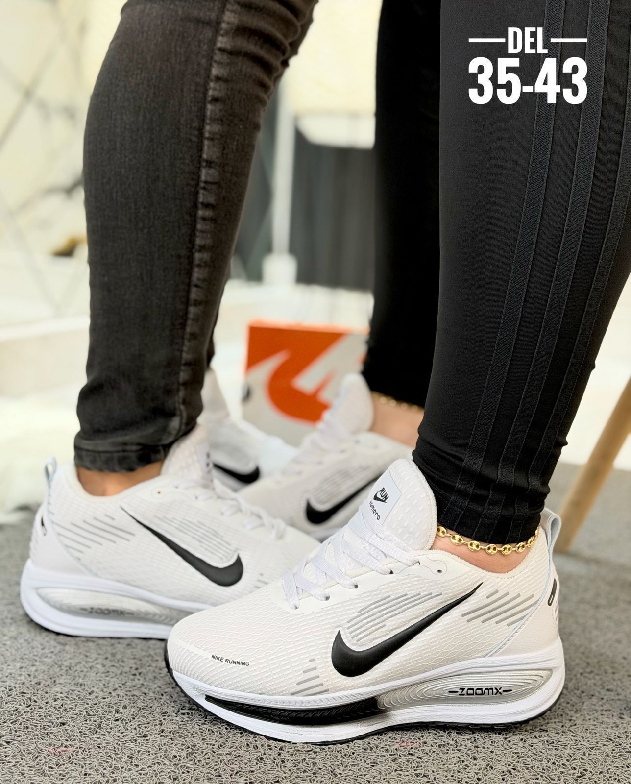 NIKE VOMERO 18 - Vista 1