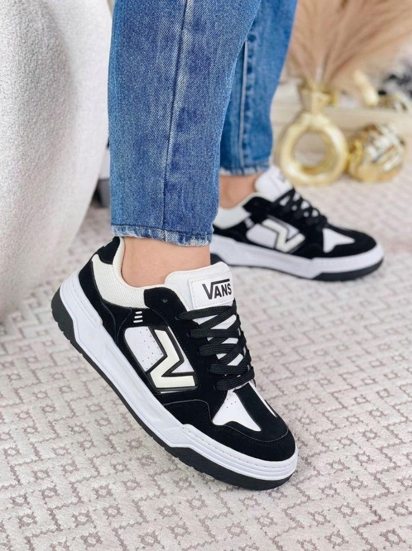 VANS UPLAND OP DAMA NEGRO BLANCO - Vista 1