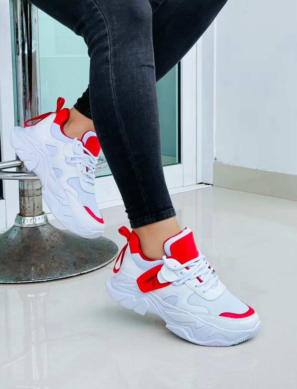 Tenis fashion Pt Blanco Rojo