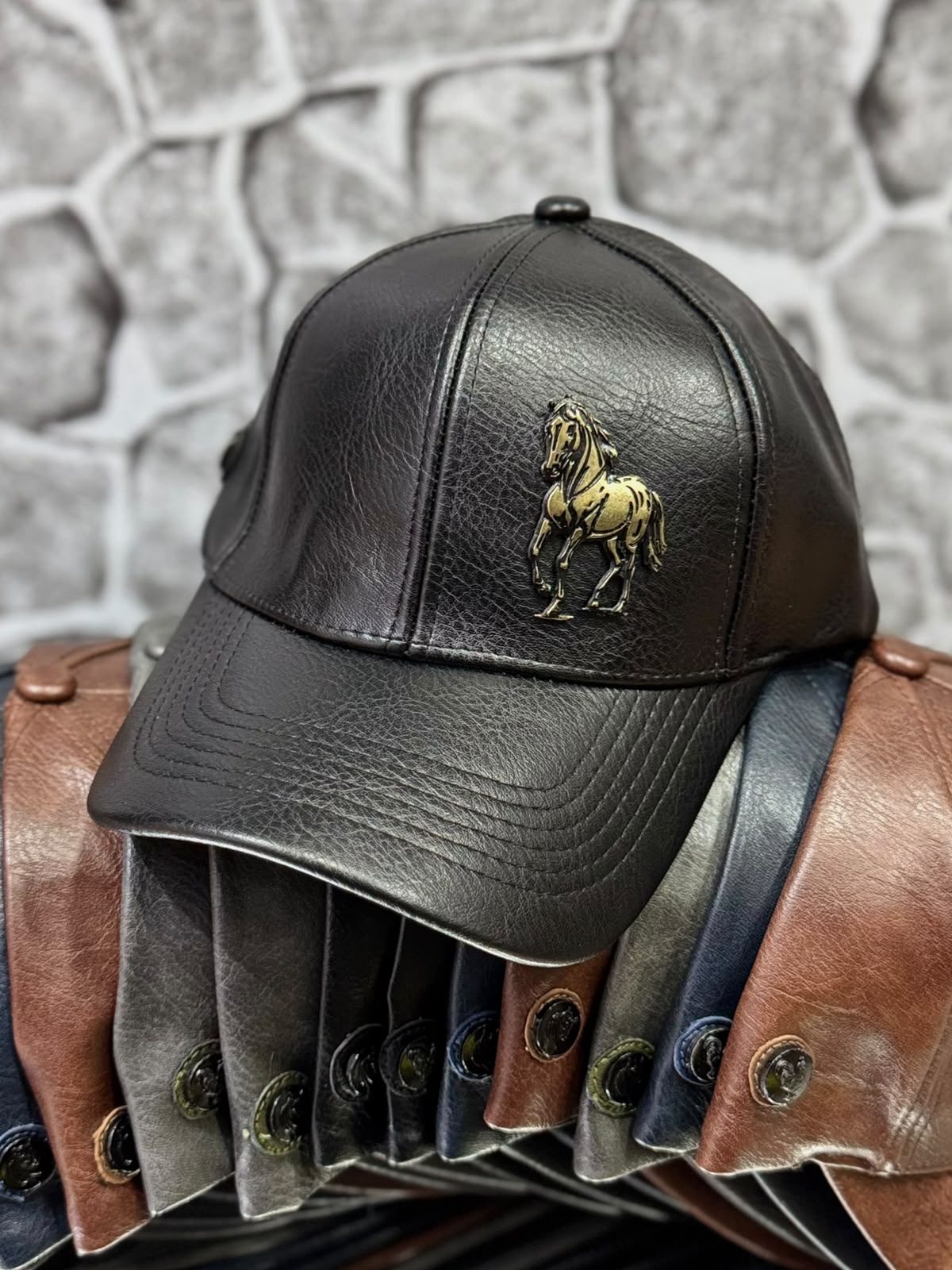Gorra cuerina CABALLO ENTERO