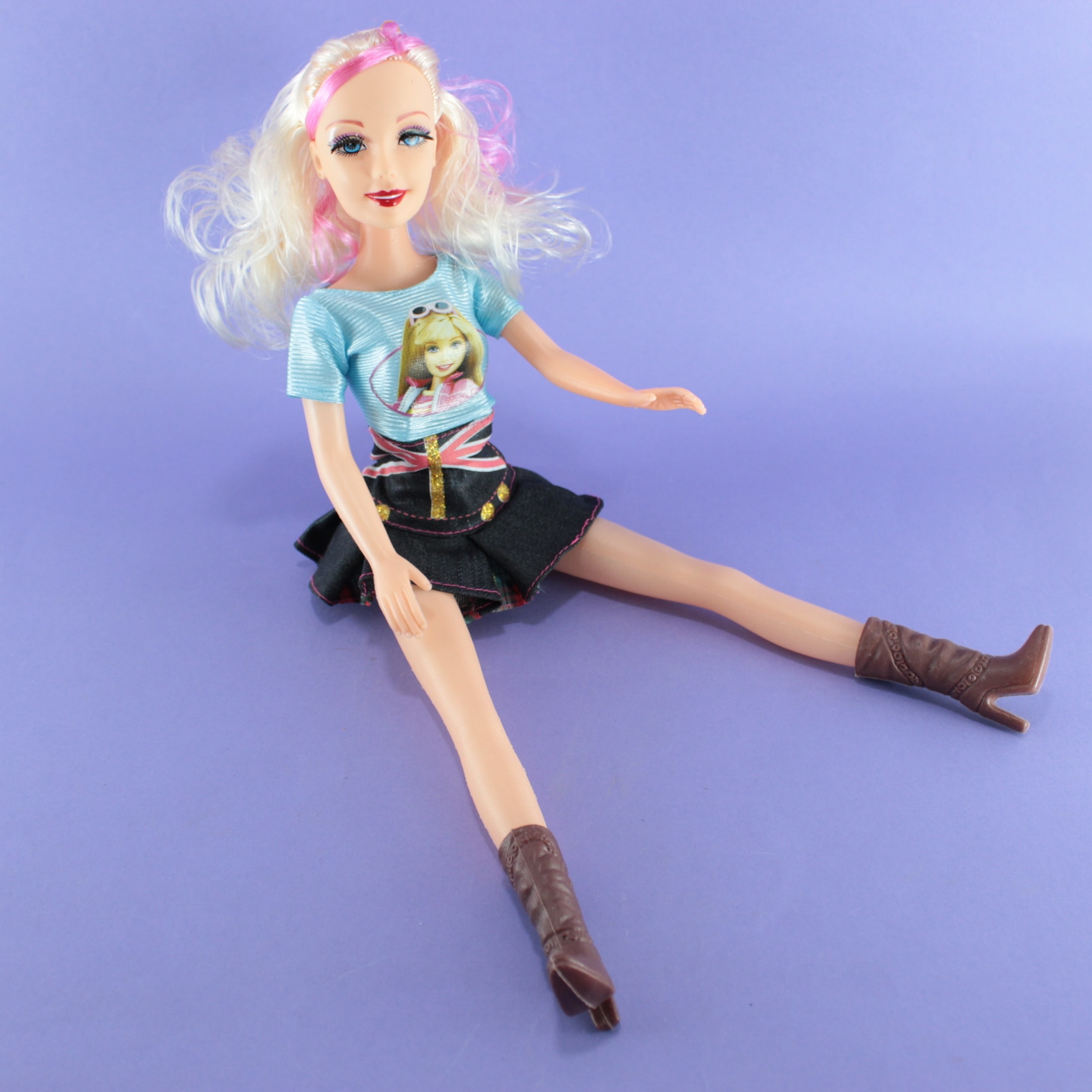 Miniatura 2 de Muñeca musical