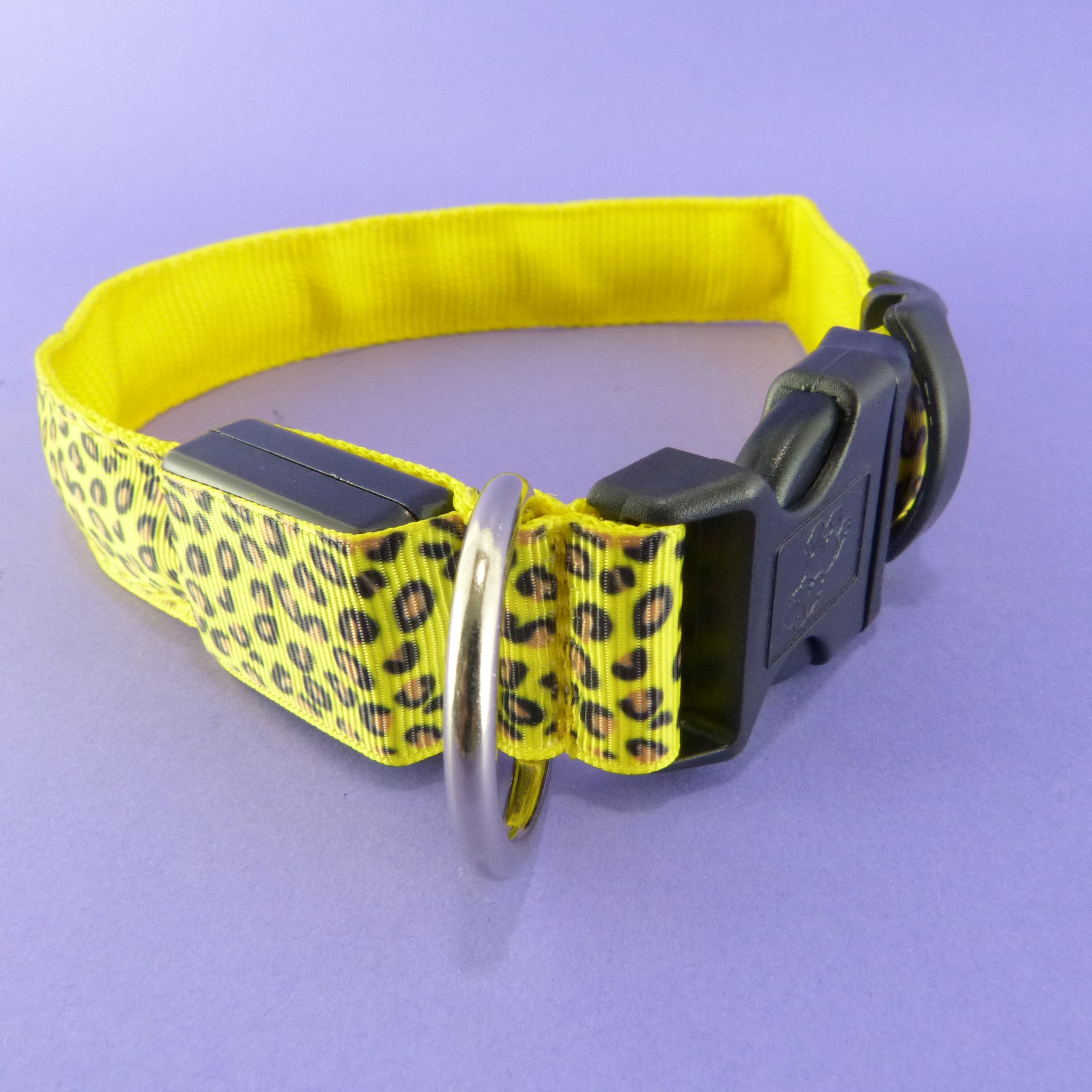 Miniatura 5 de Collar para mascotas de luz led talla M