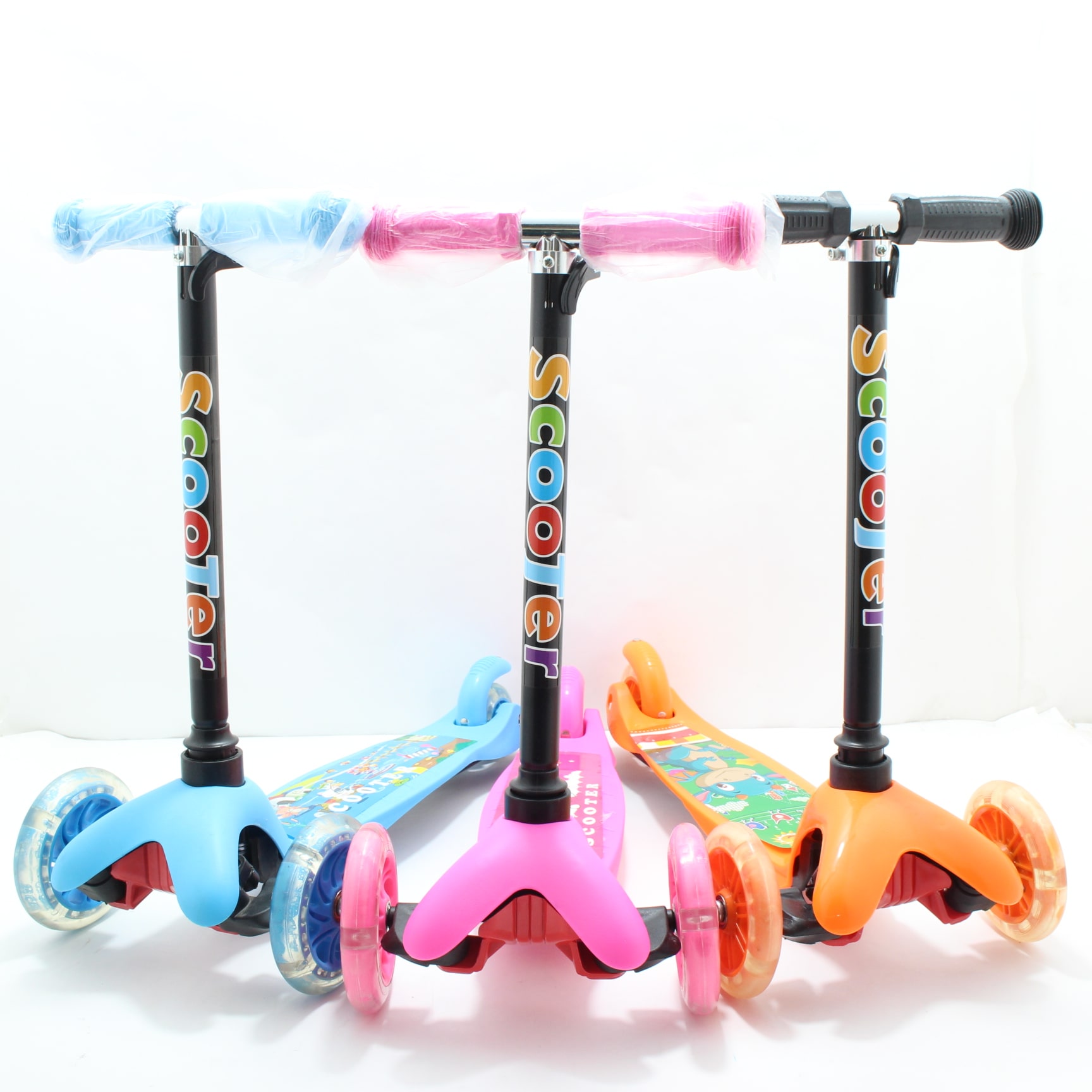 Monopatín scooter estampado