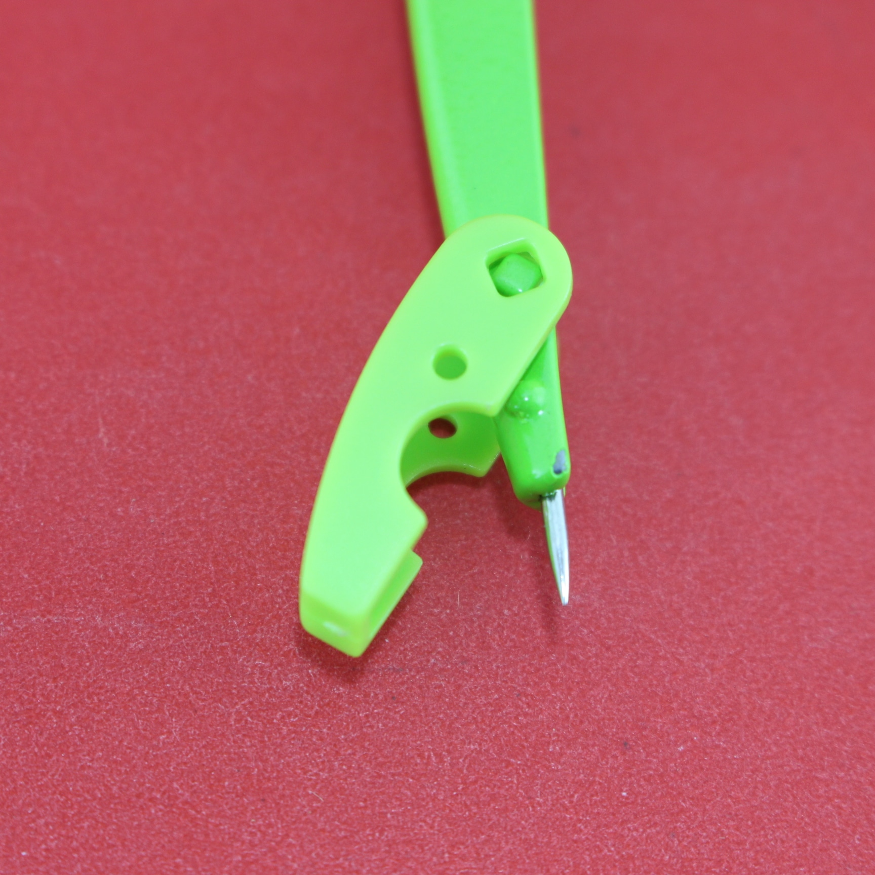 Miniatura 2 de Compas yalong en estuche de mina pequeñ