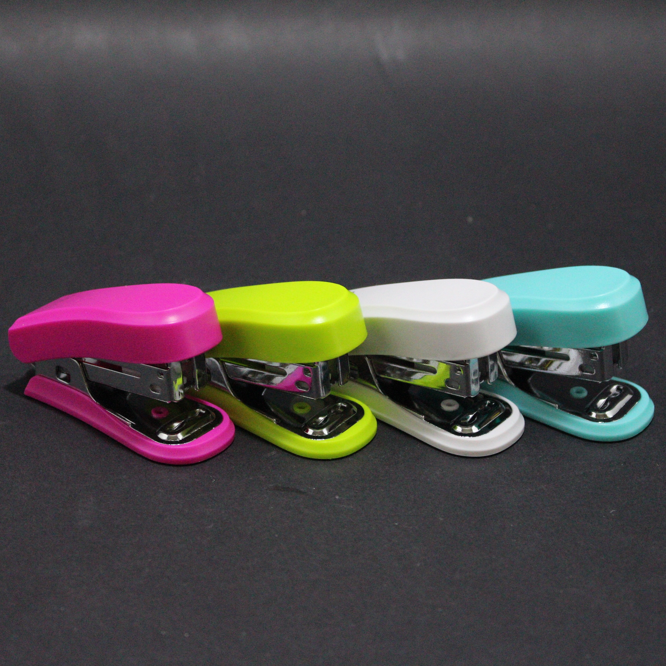 Cosedora mini 24/6 y 26/6 stapler