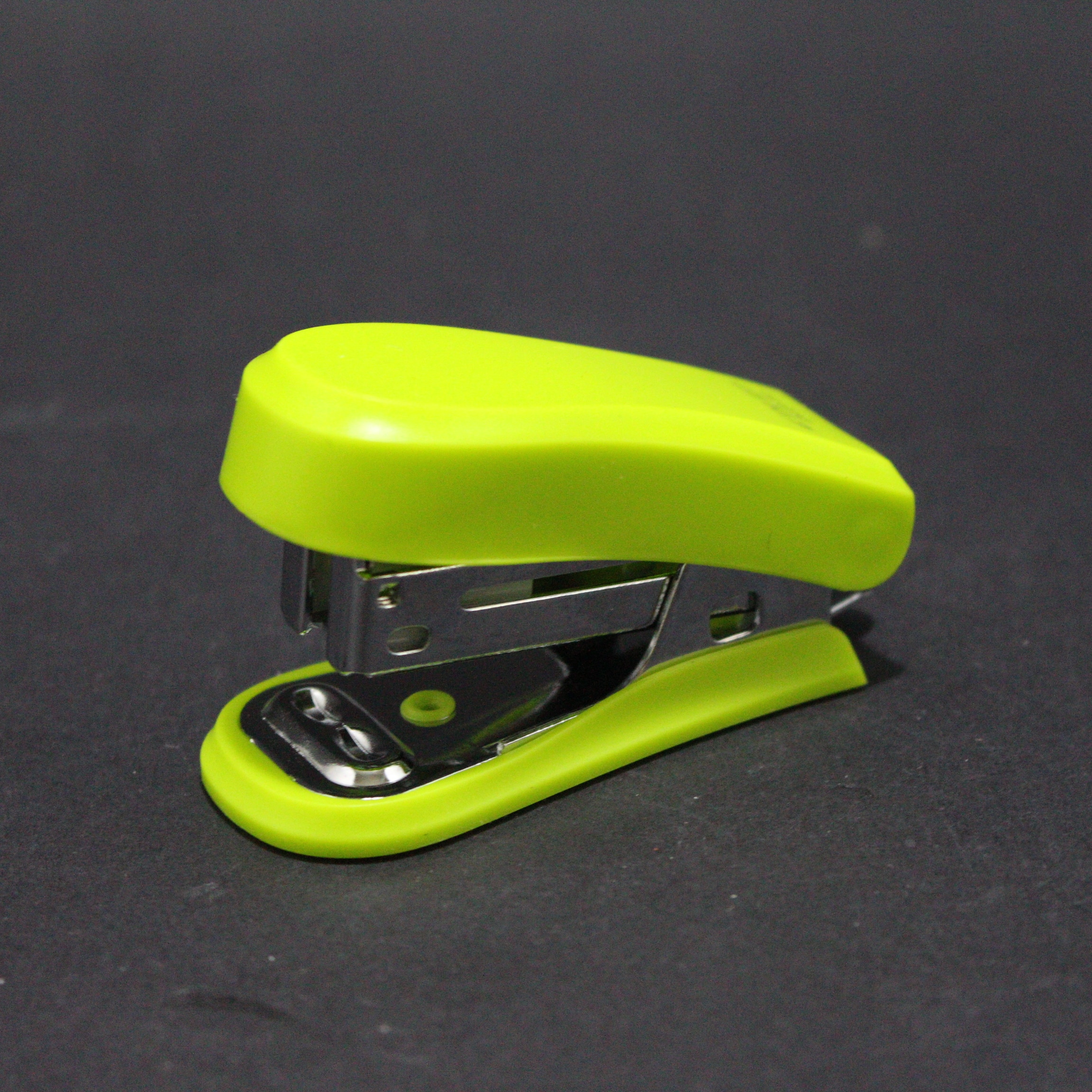 Miniatura 2 de Cosedora mini 24/6 y 26/6 stapler