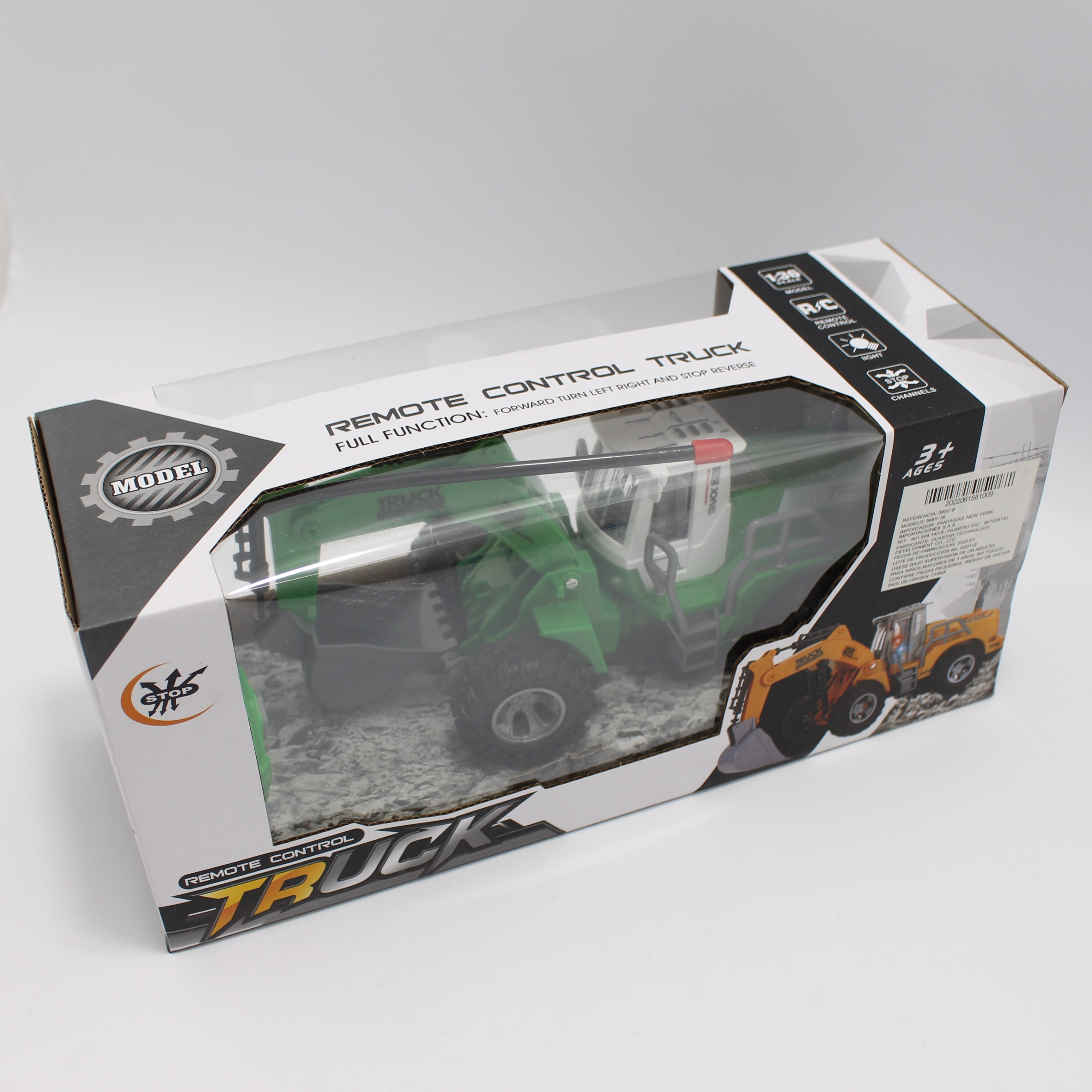 Retroexcavadora a control remoto a pila