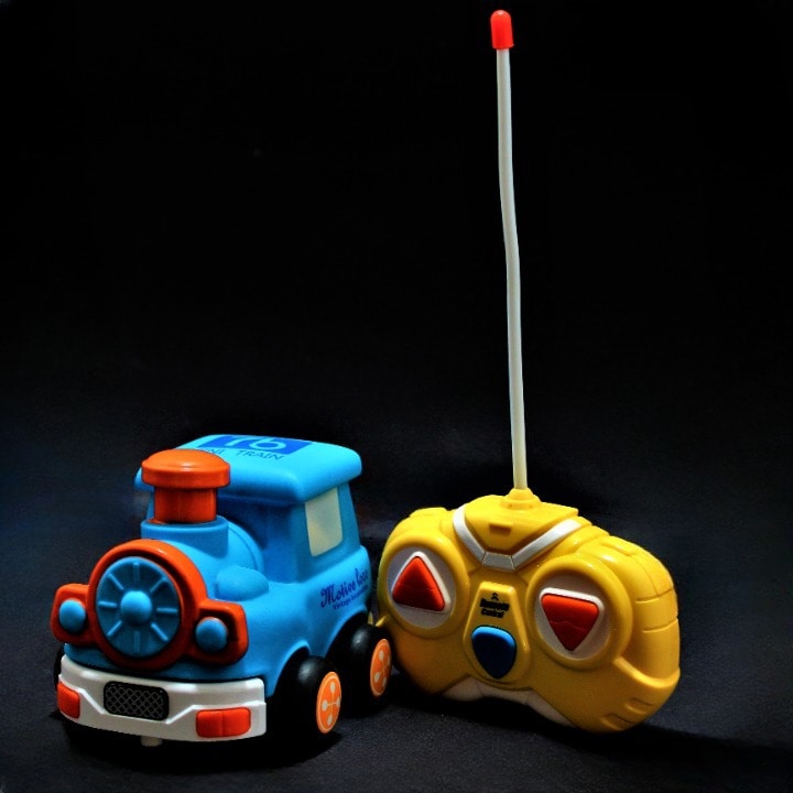 Tren a control remoto pequeño