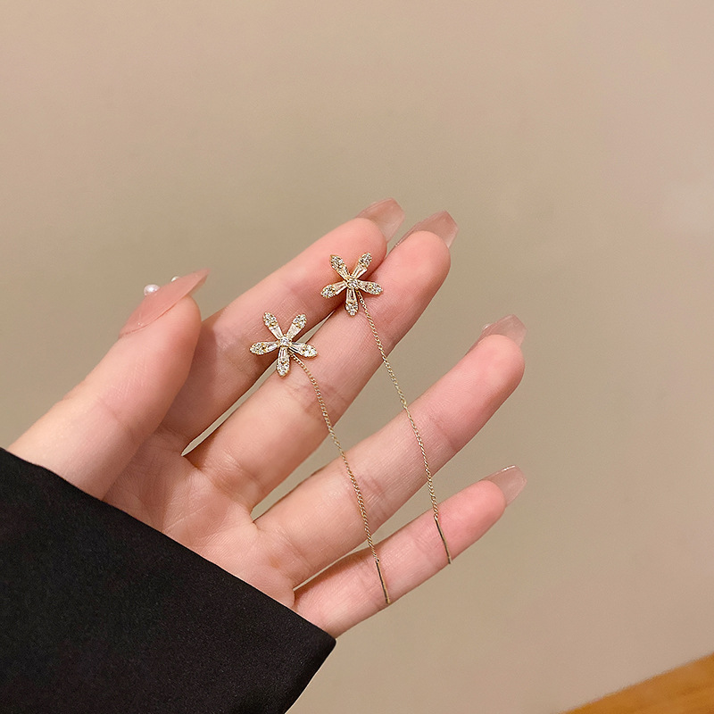 Pendientes de flores de diamante