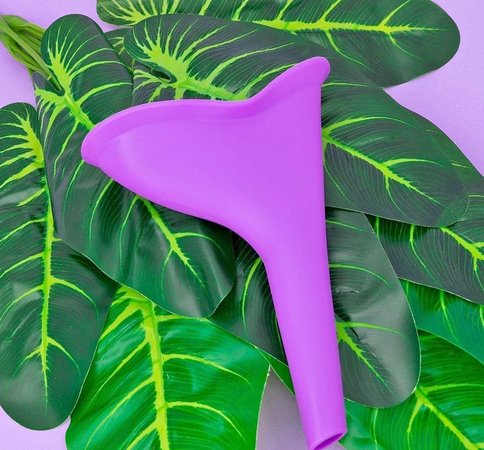 Miniatura 2 de Copa embudo para orinar de pie mujer