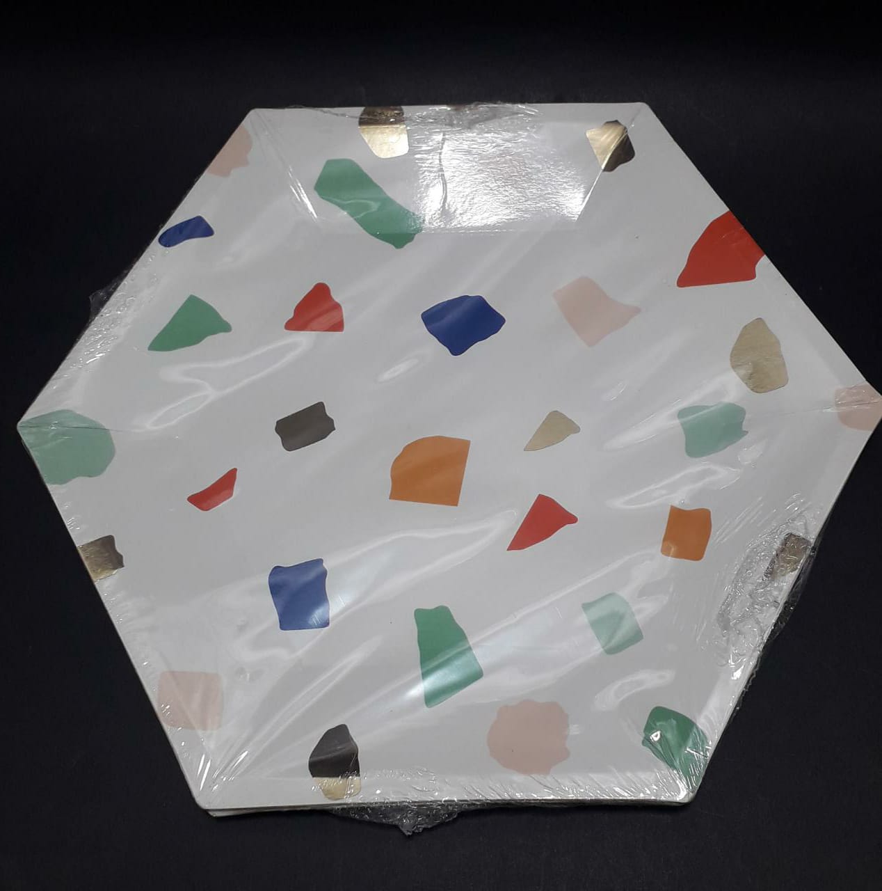 PLATO X 10 Hexagonal manchas sobras gra