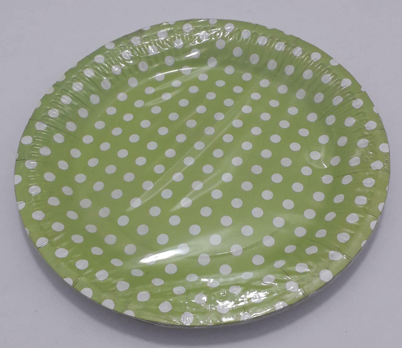 PLATO VERDE CLARITO PUNTOS BLANCOS  23C