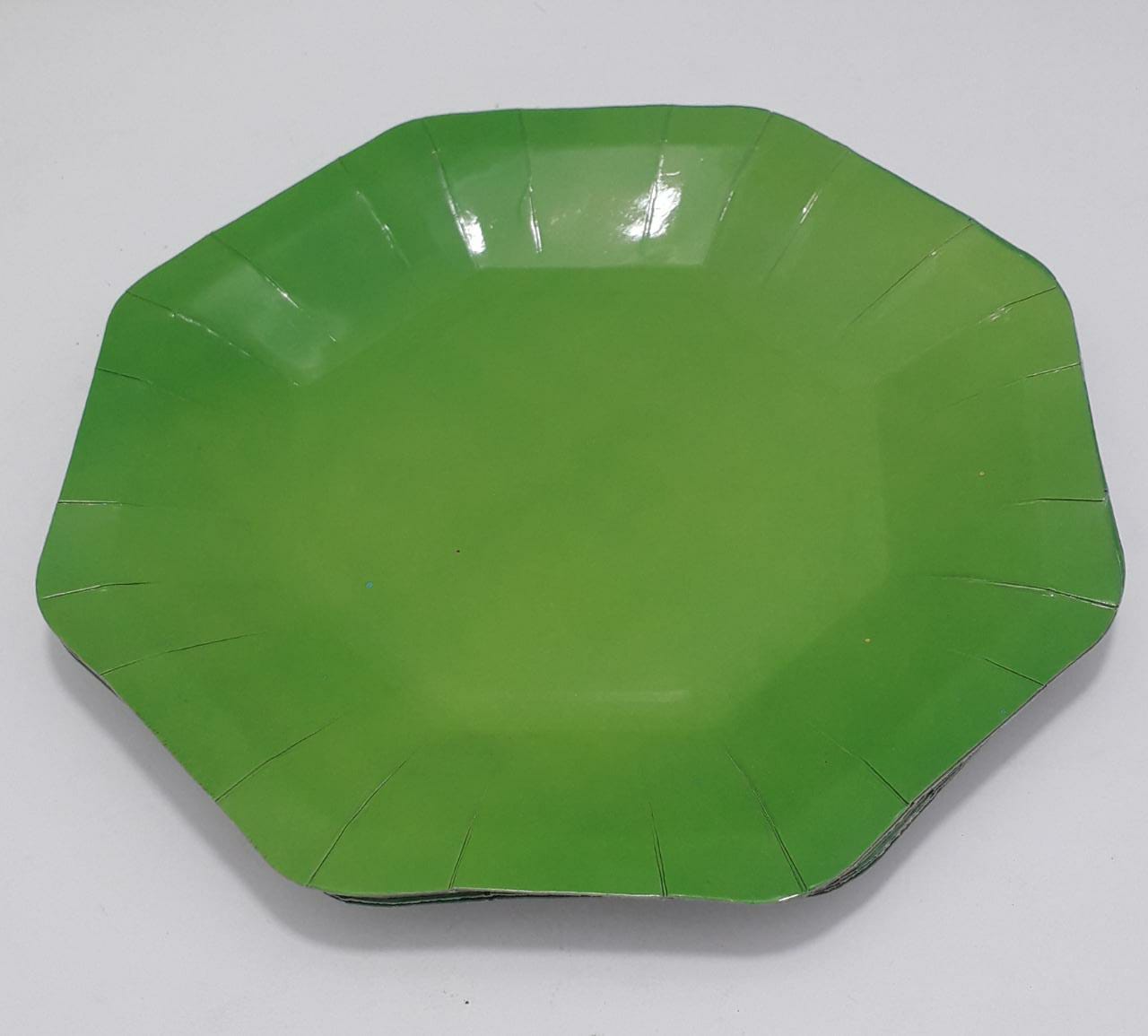 PLATO HEXAGONAL  VERDE OSCURO 23 CM