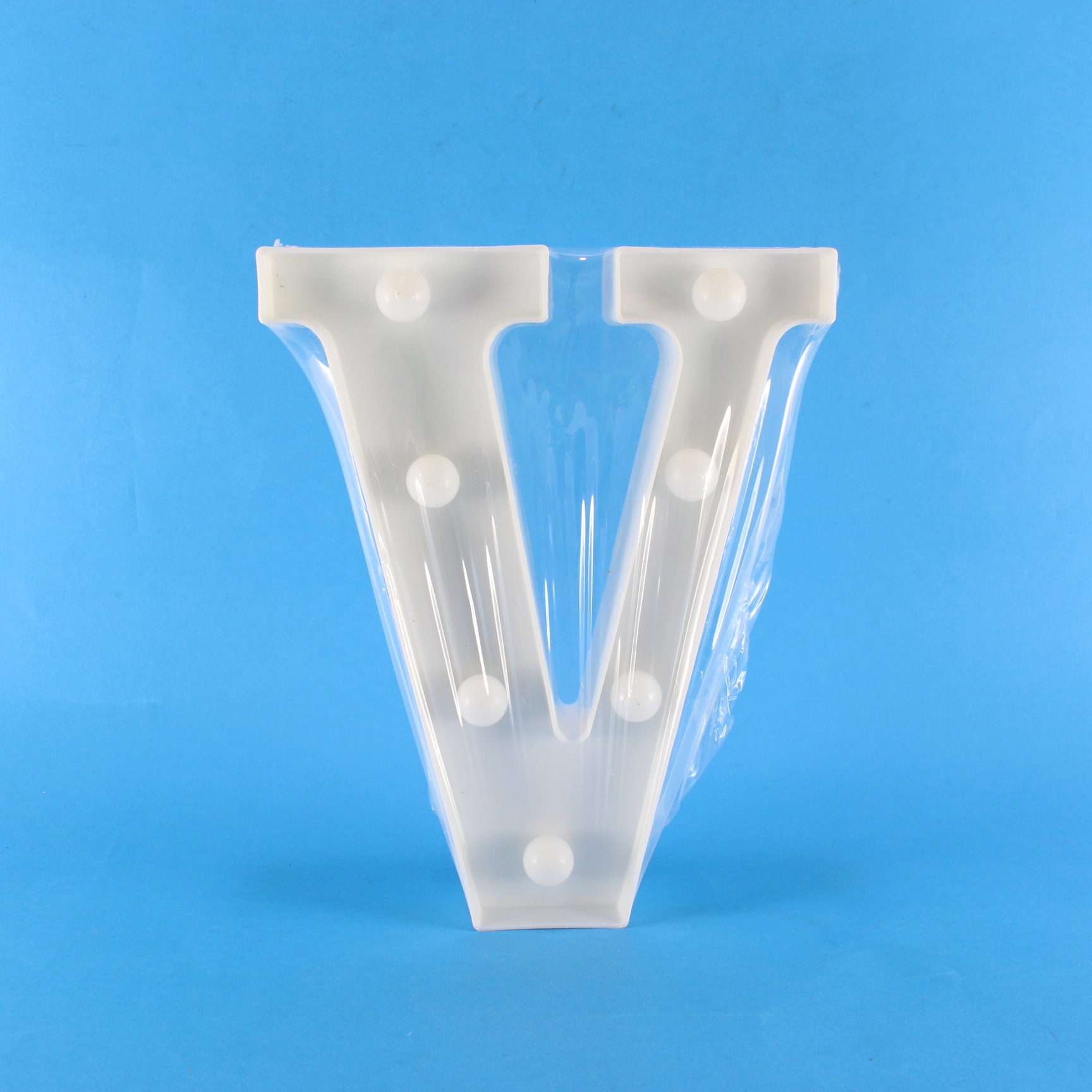 Miniatura 2 de Letra Led (V) Cálida decorativa